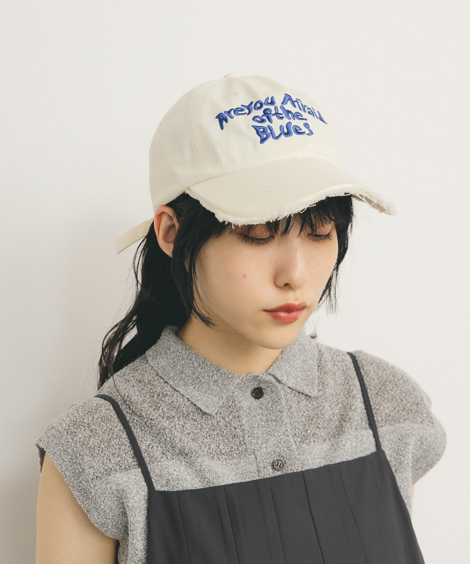 ダメージブリムCAP IVORY one