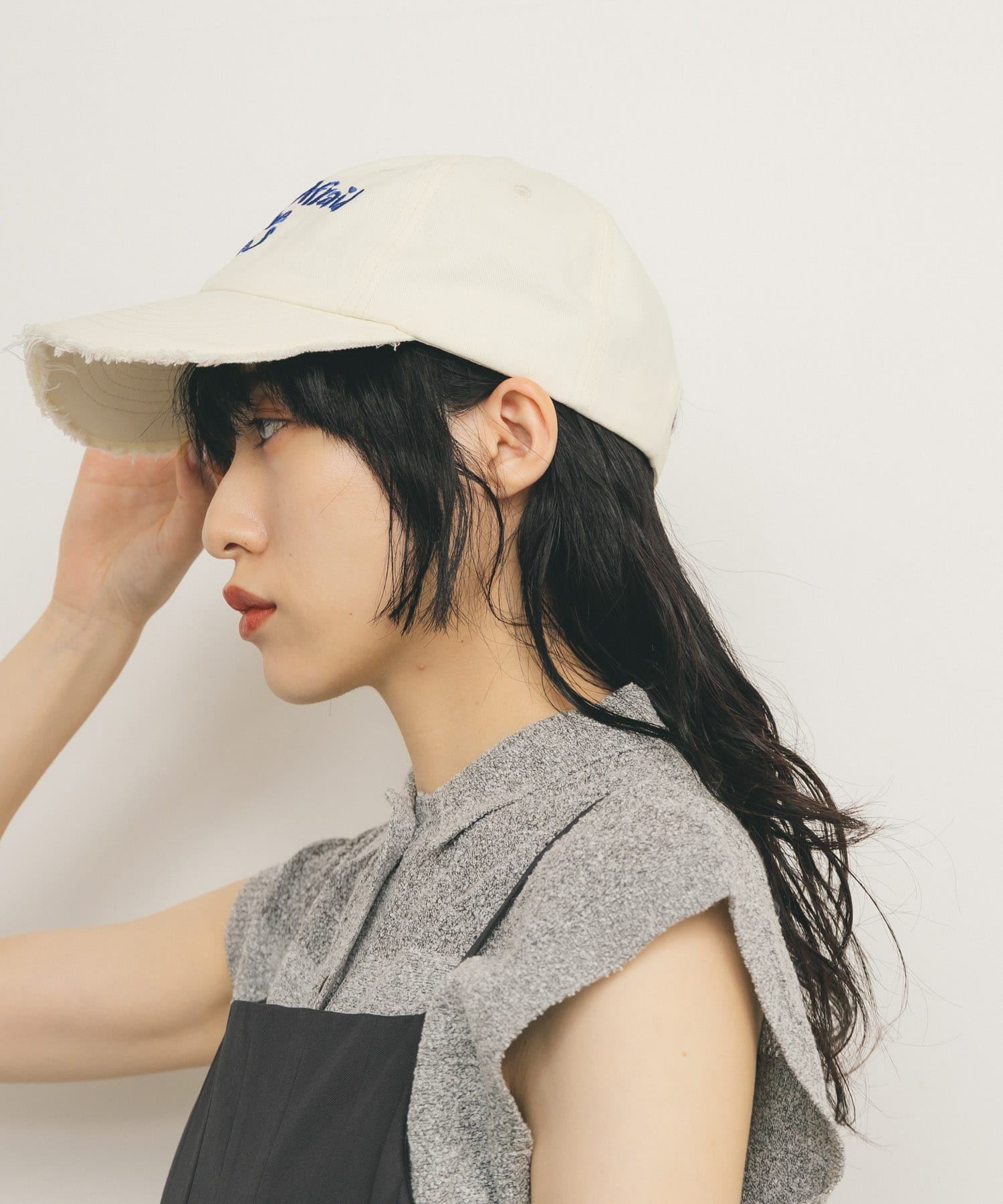 ダメージブリムCAP IVORY one