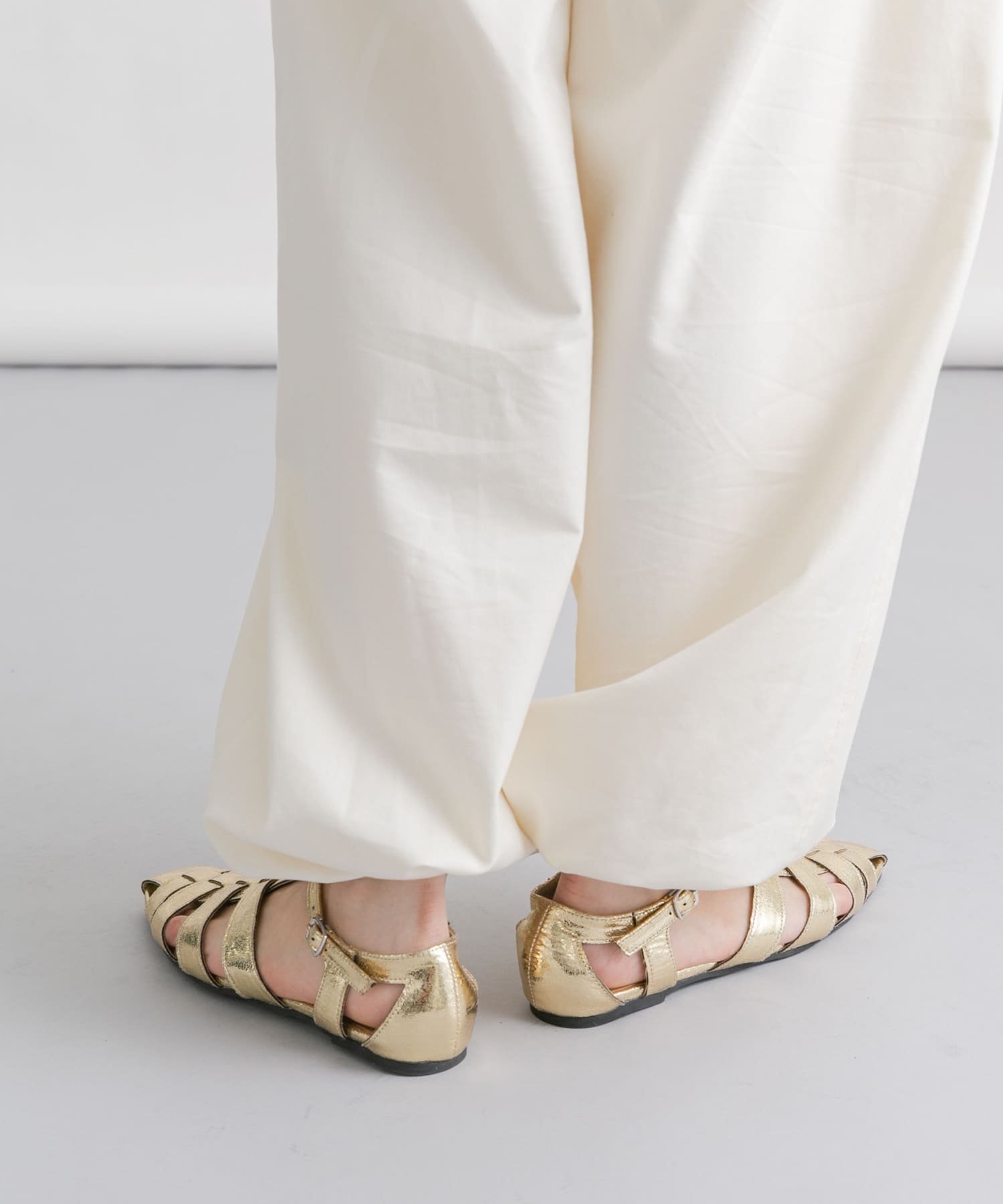 フラットグルカサンダル GOLD 37