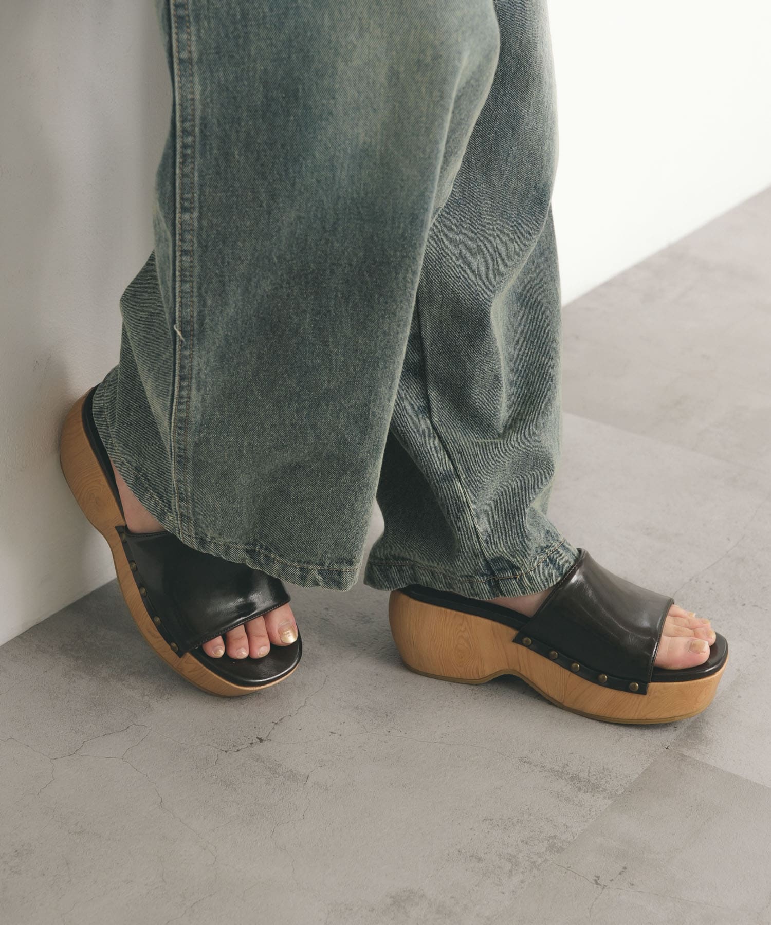 スタッズサボサンダル BROWN 37