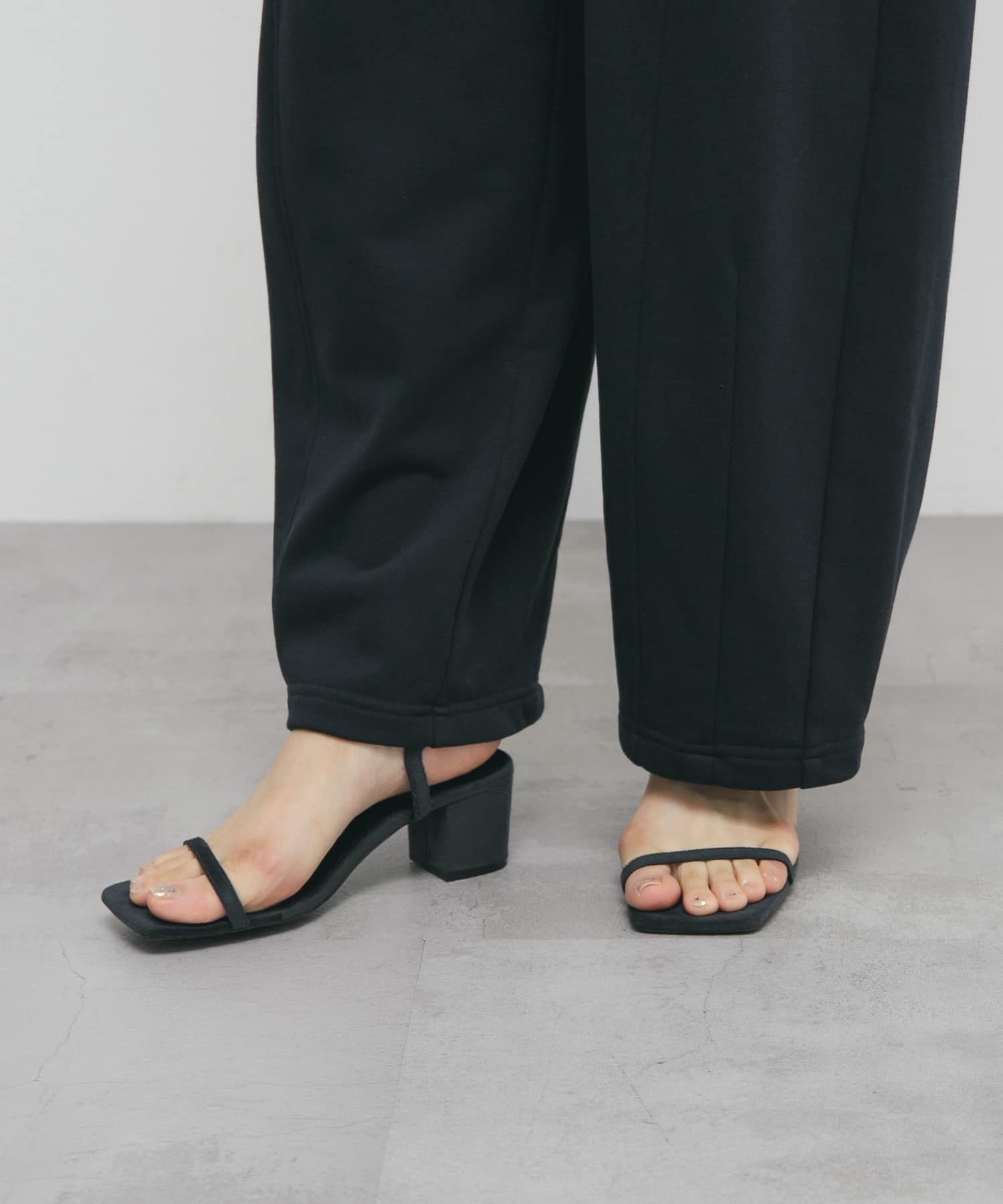 スリムストラップサンダル NAVY 36