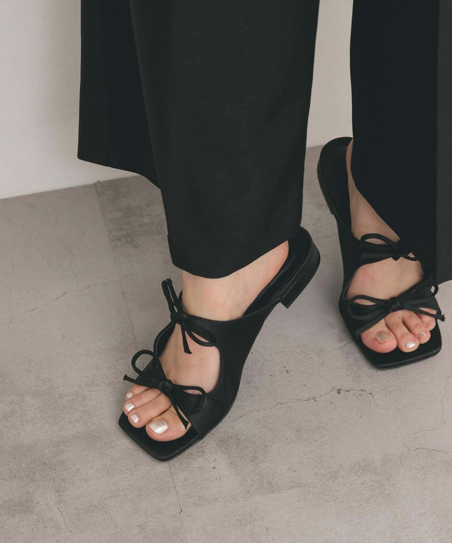 サテンリボンミュール BLACK 37