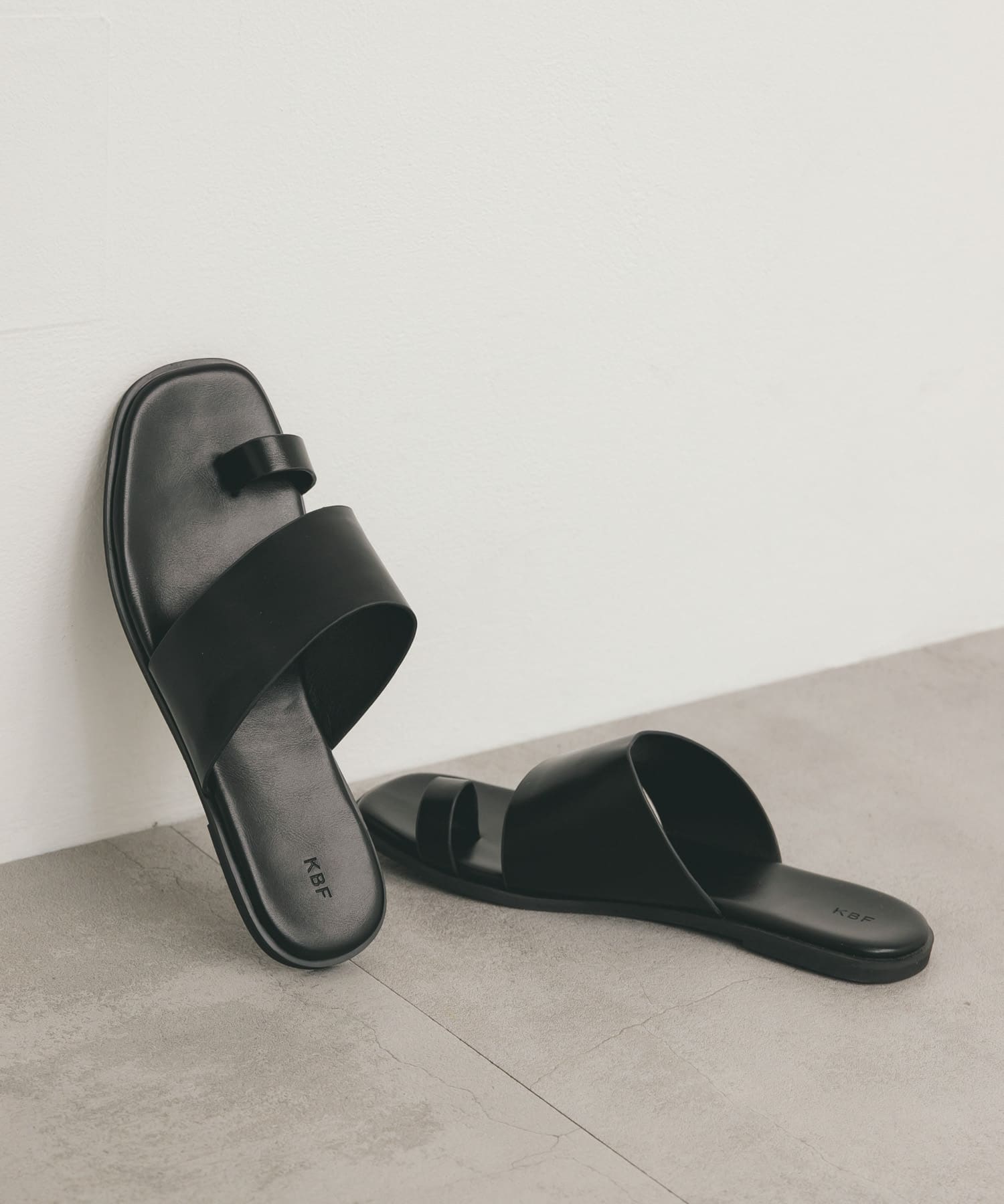 シティトングサンダル