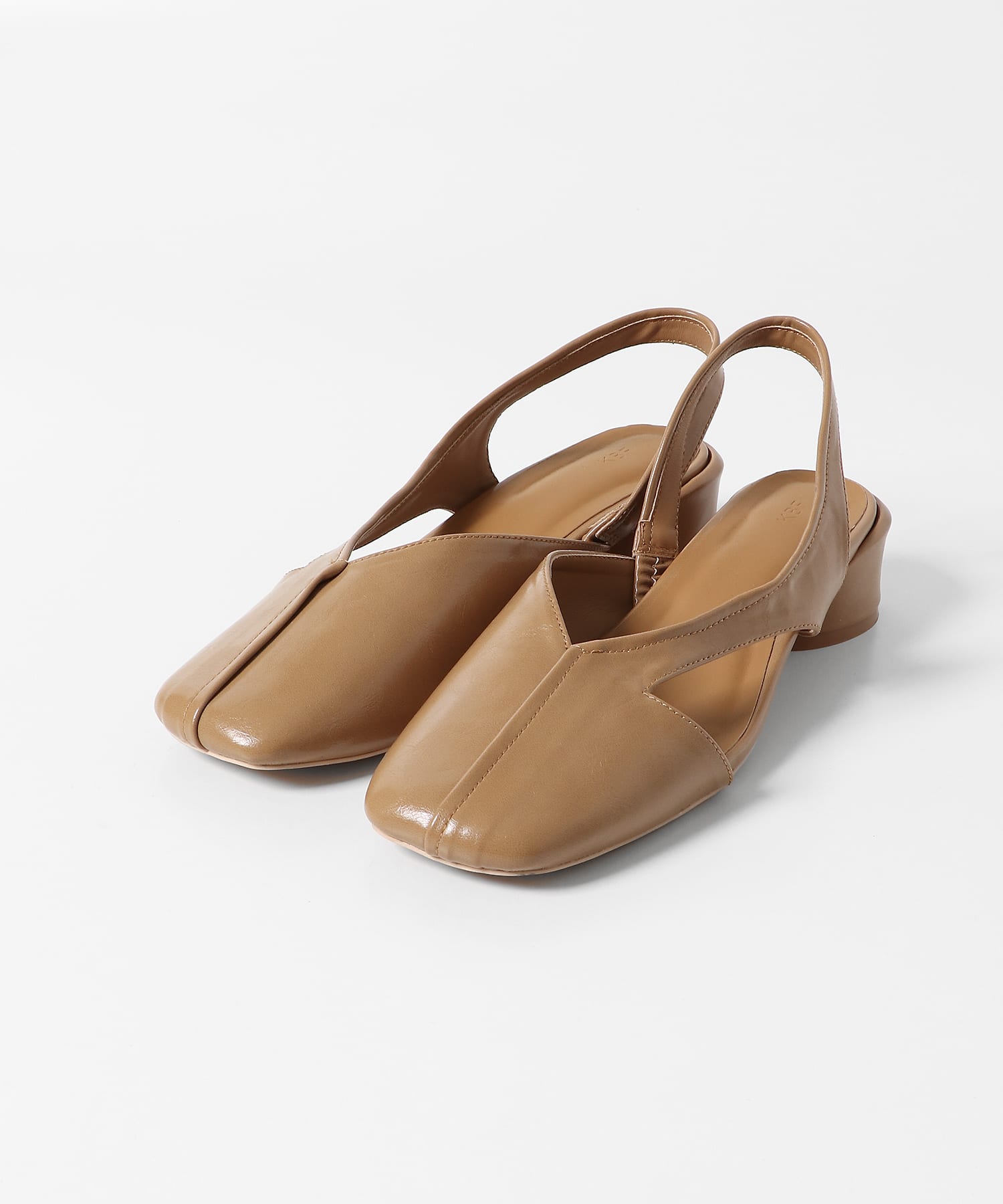 アシンメトリーストラップパンプス CAMEL 36
