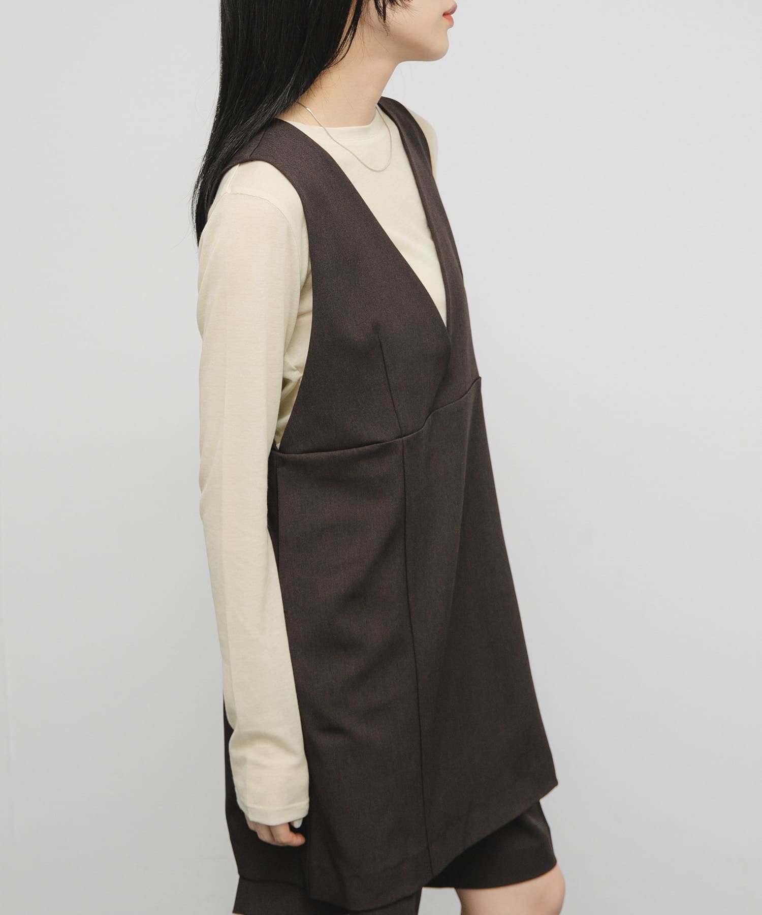 L.BEIGE