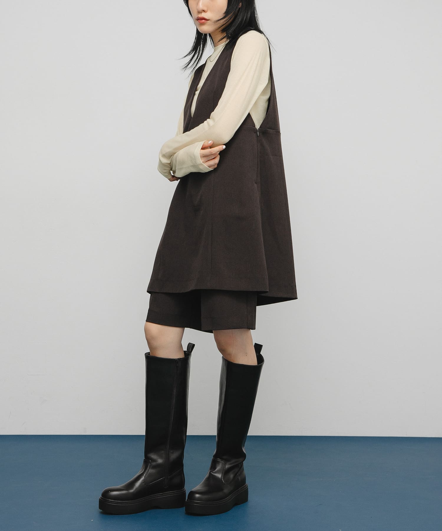 L.BEIGE