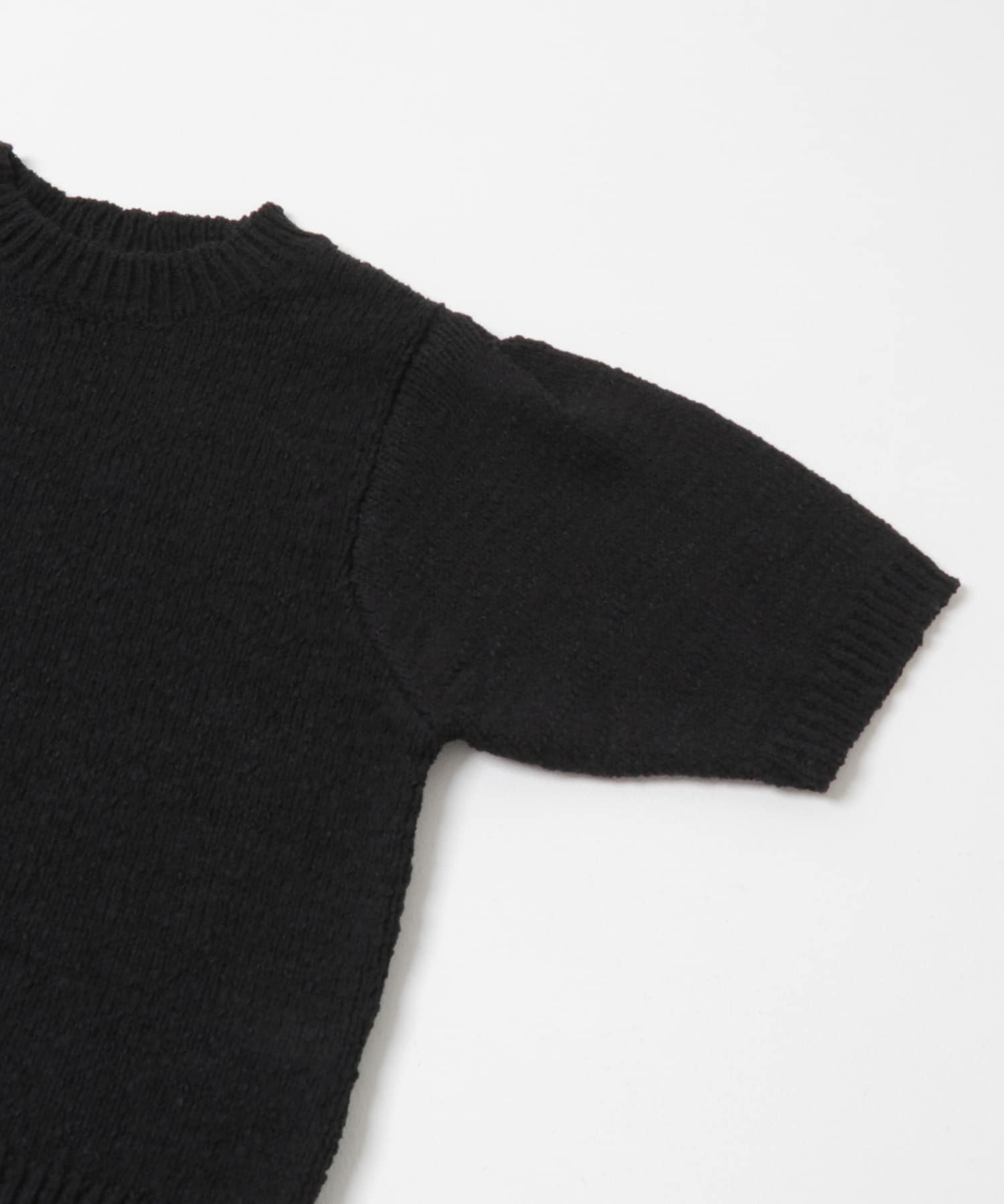 ハーフスリーブクロップドニット BLACK one
