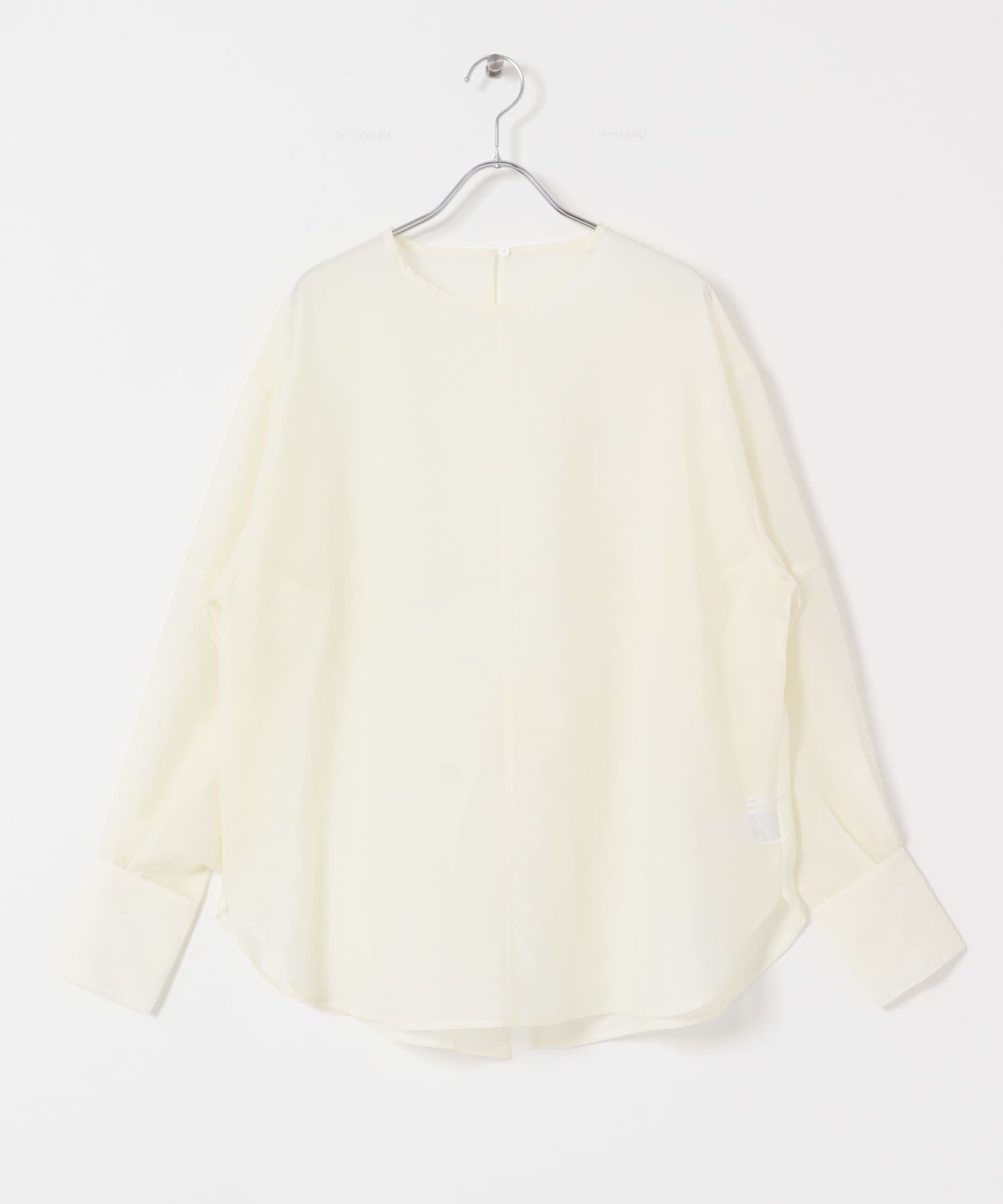 バックデザインシアーブラウス IVORY one