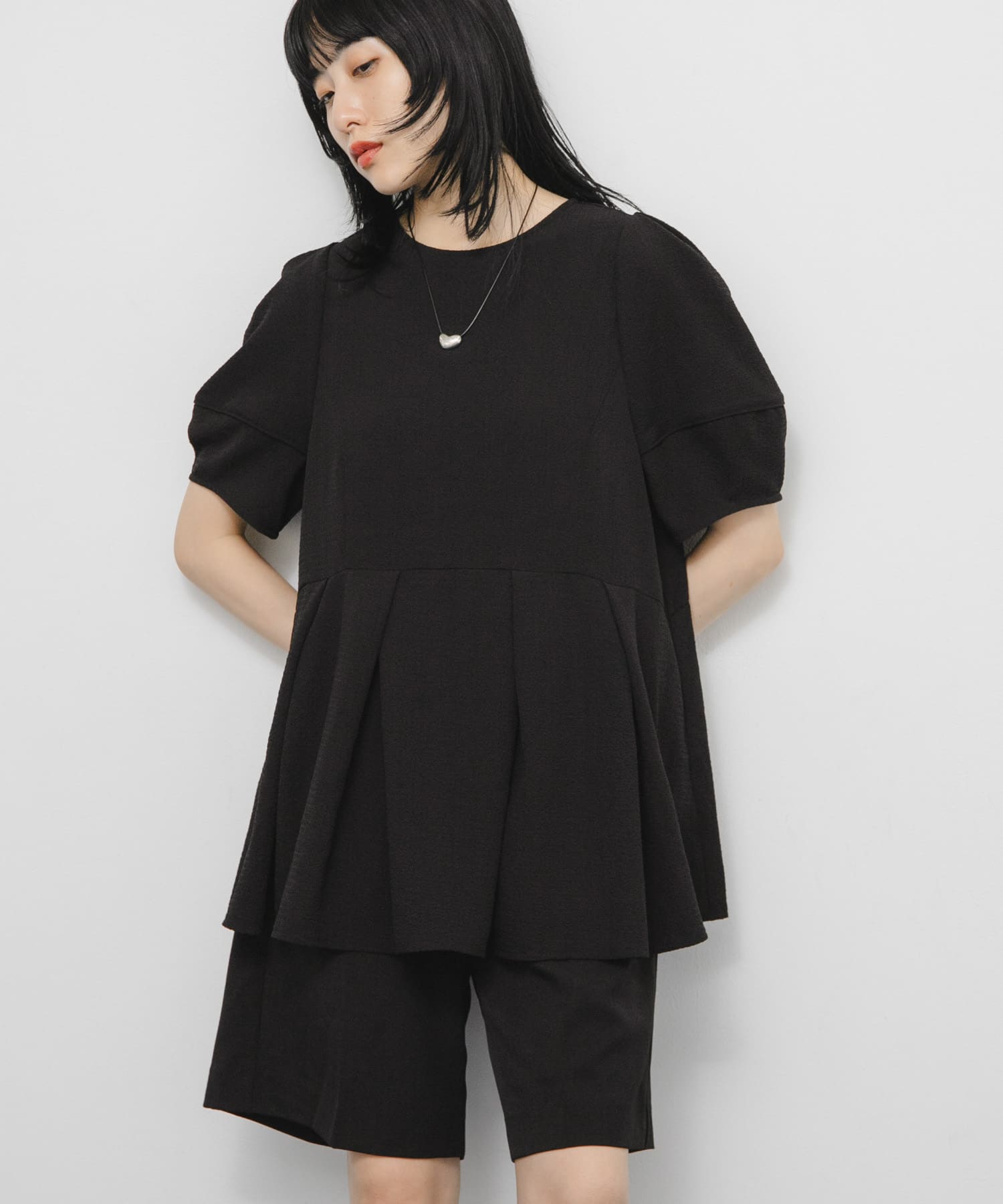 身長：160cm サイズ：one