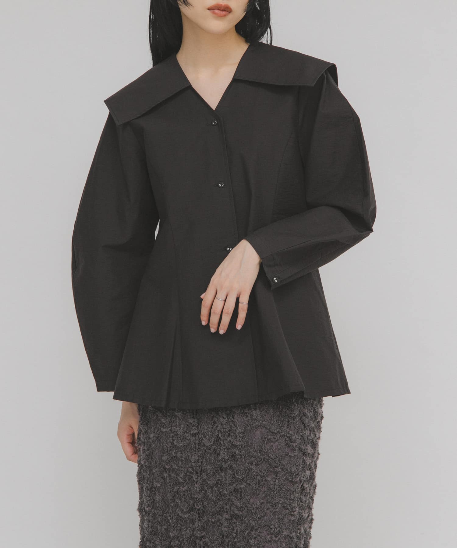 セーラーカラーシェイプブラウス