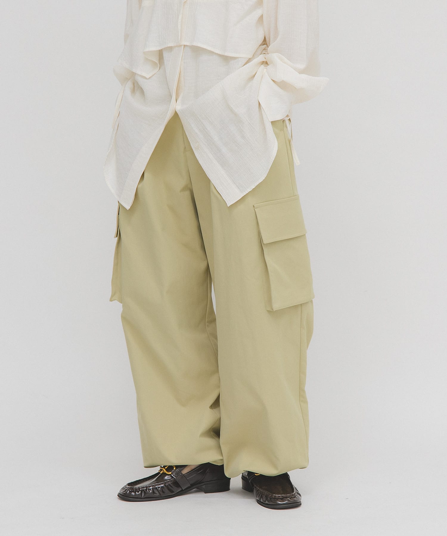 カーゴデザインパンツ