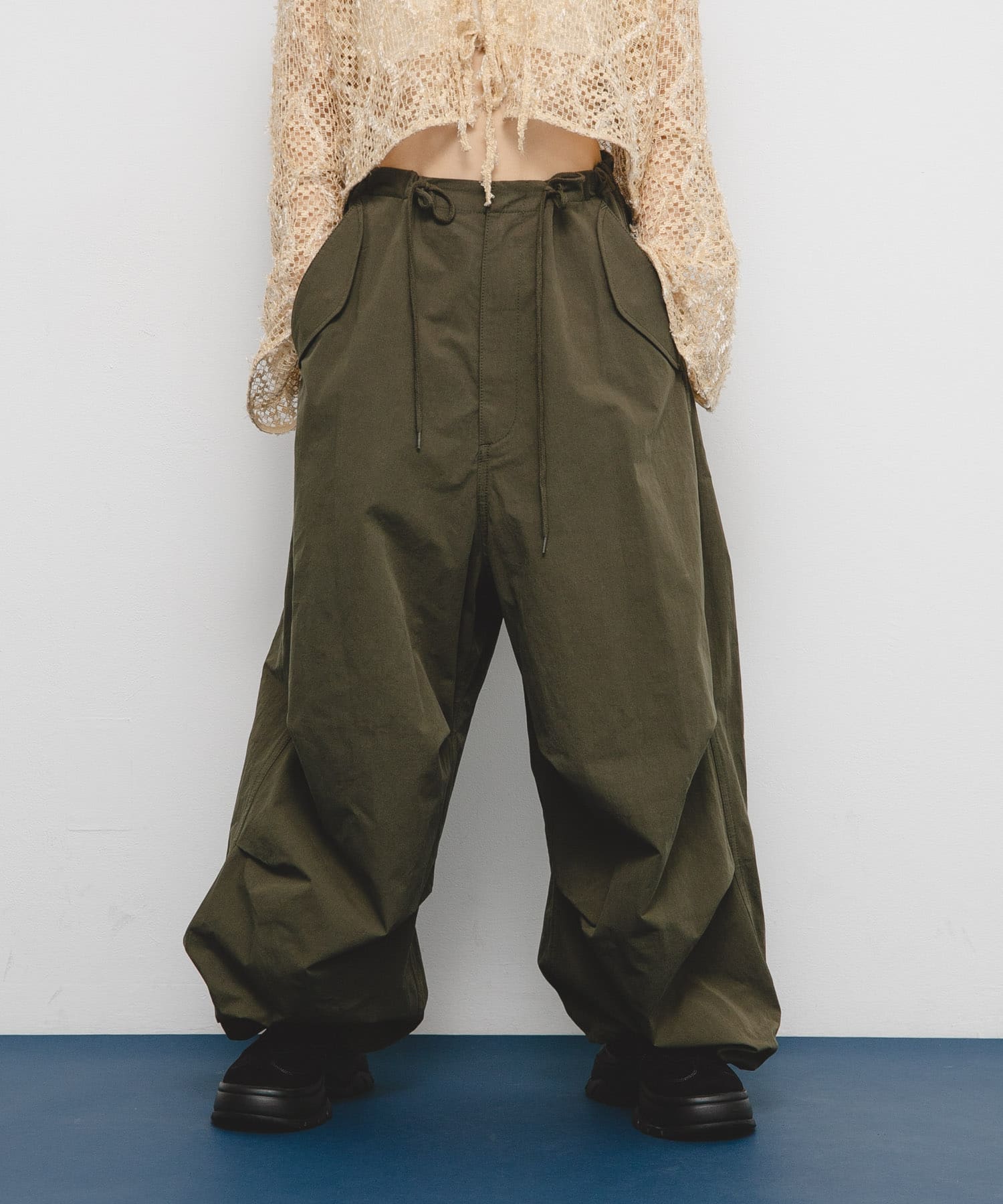 KHAKI
