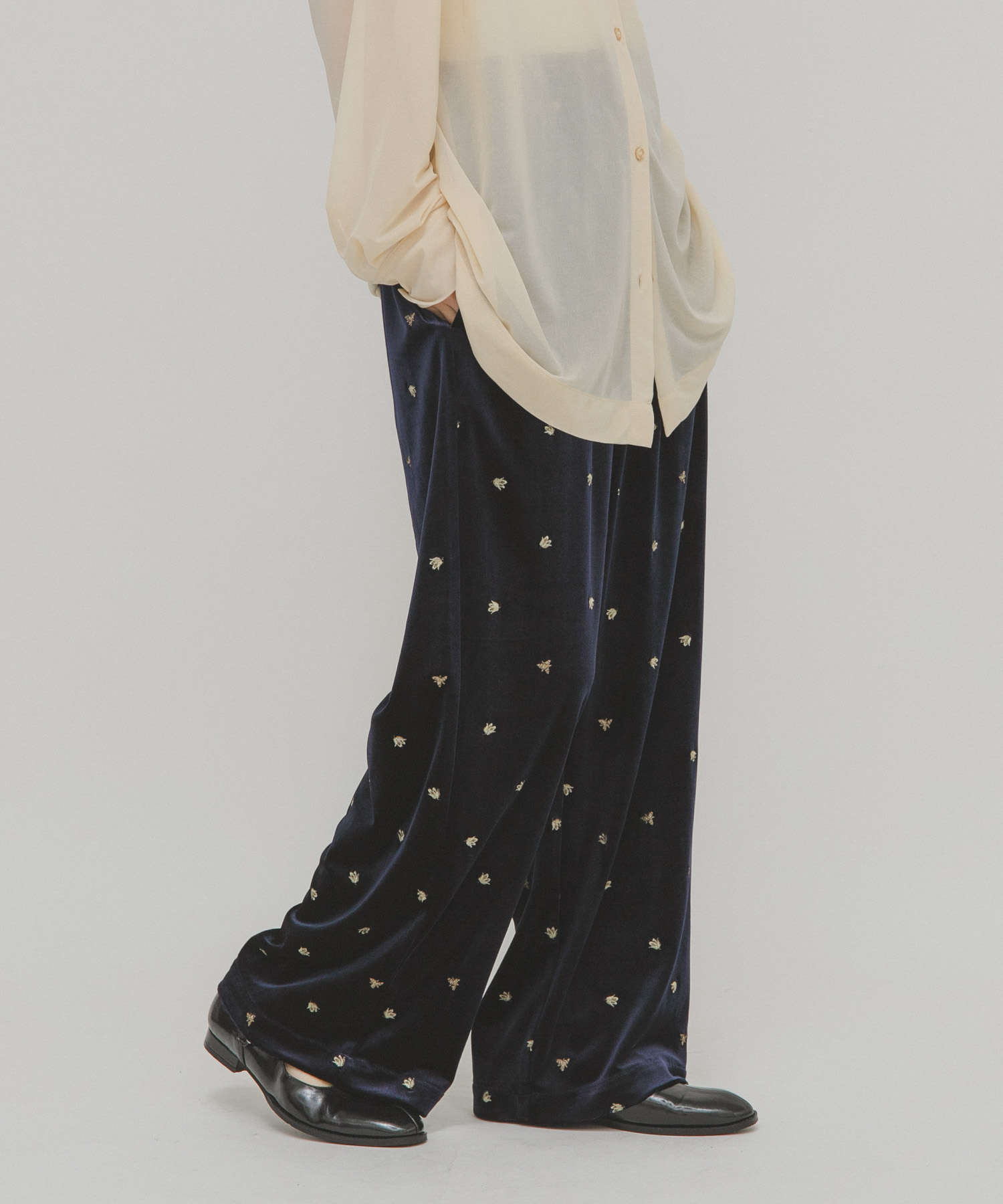 ベロアイージーパンツ