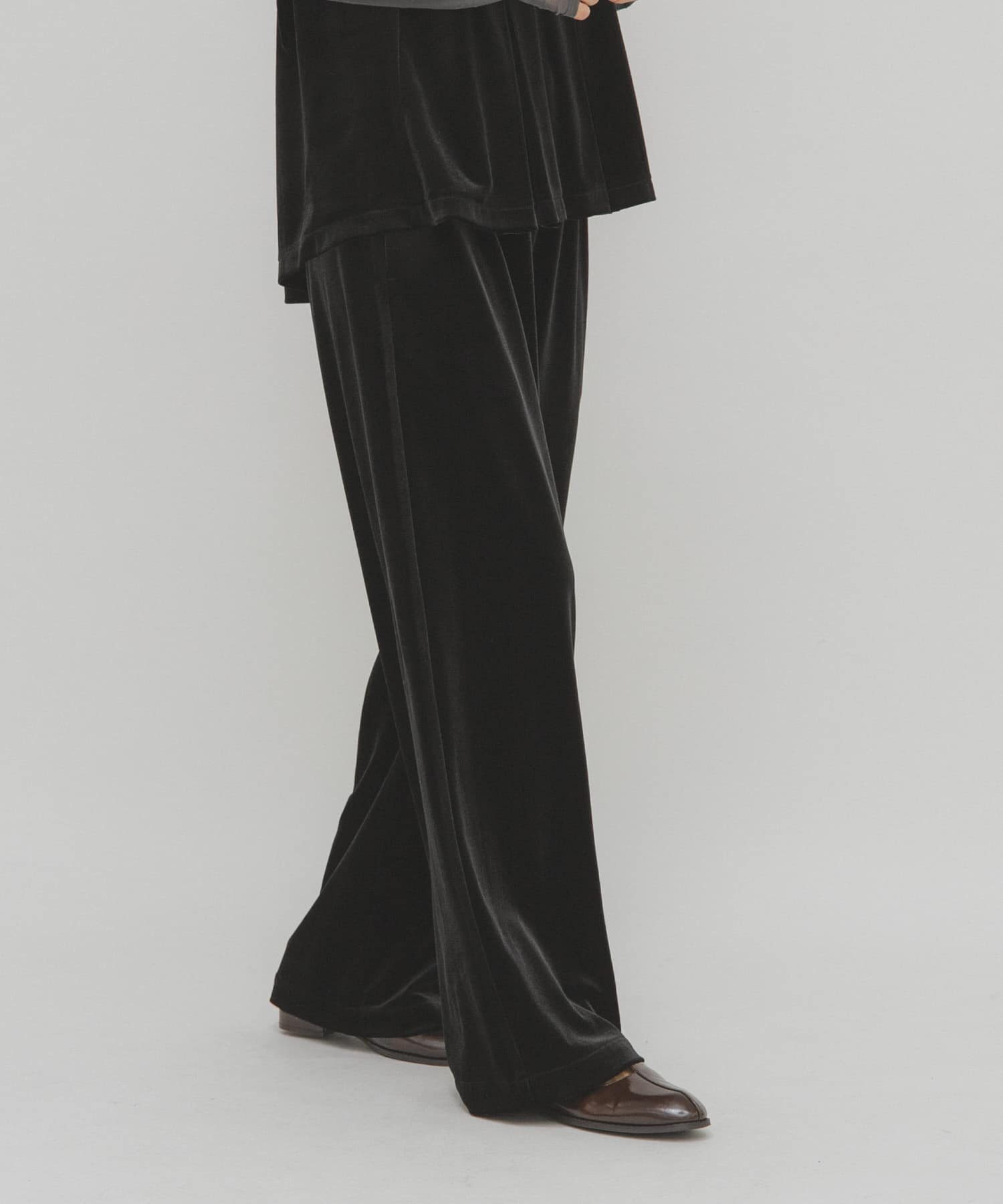 ベロアイージーパンツ