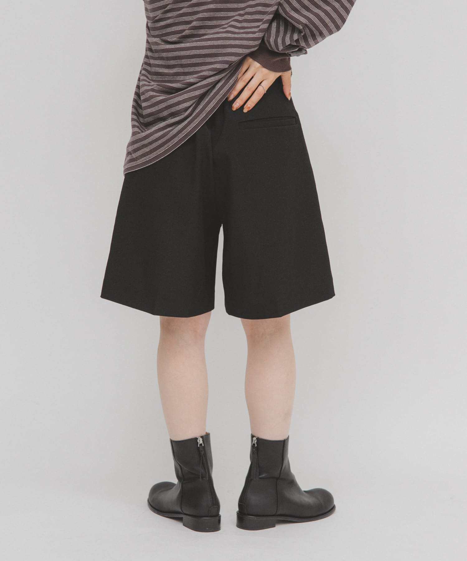 シンプルショートパンツ