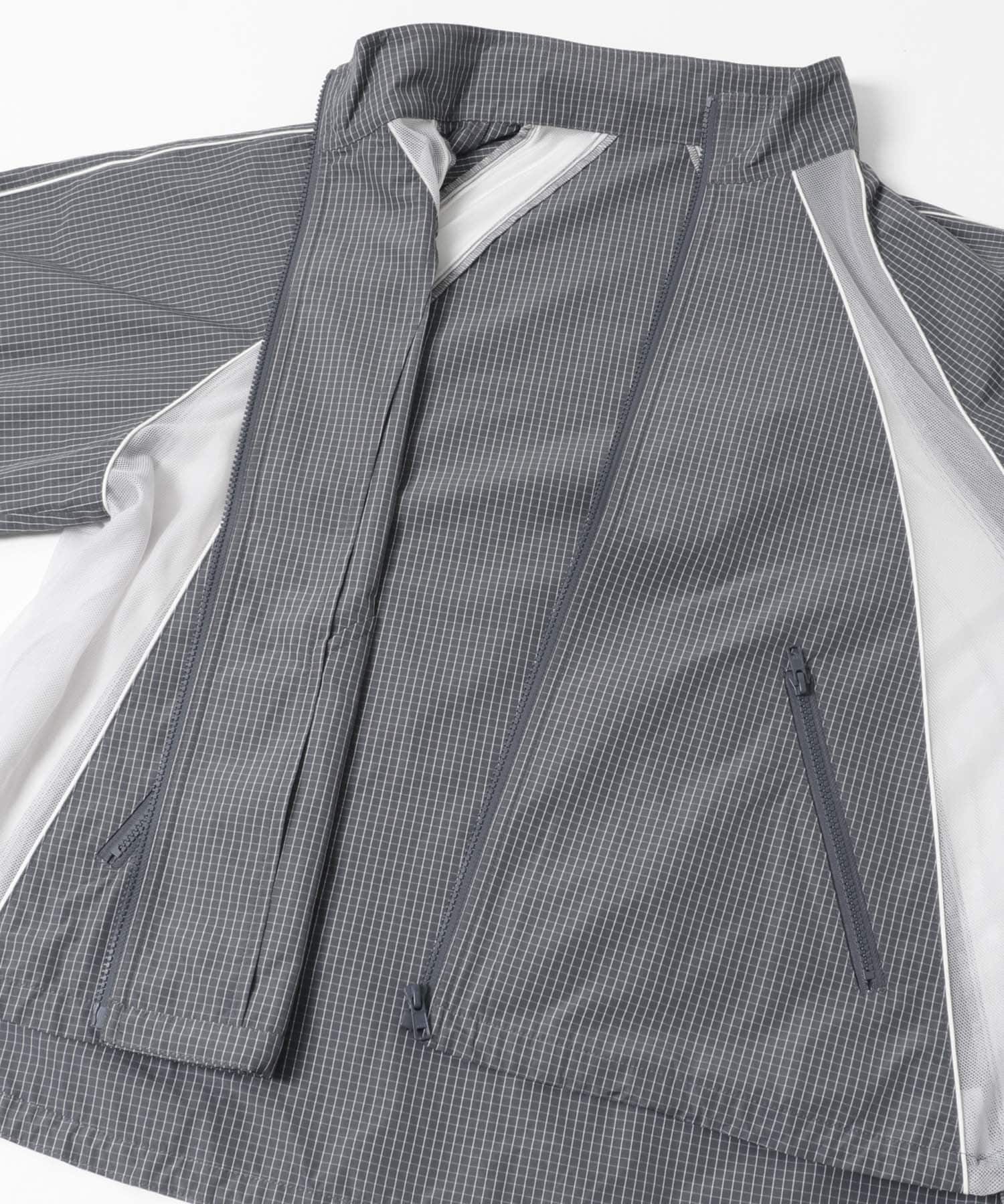 GRAY