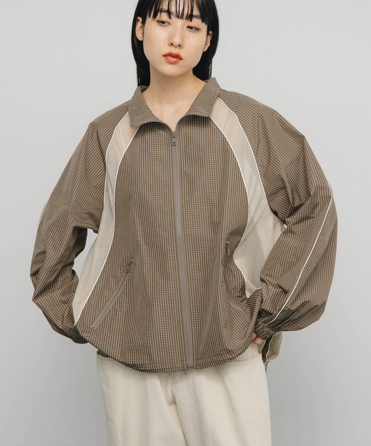 KHAKI