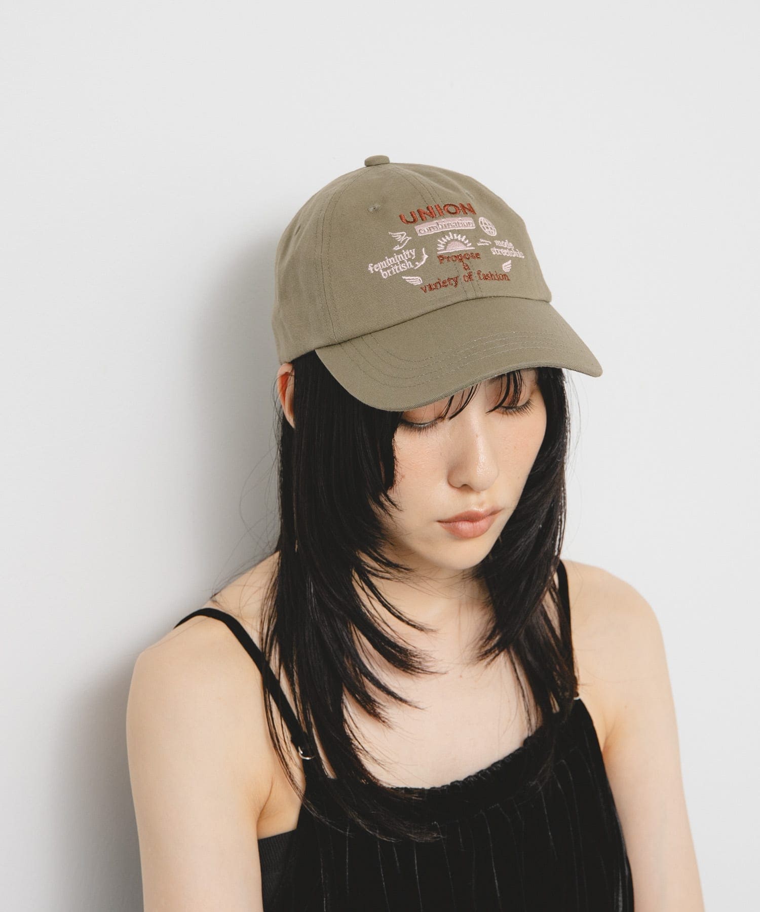 バイカラーエンブロイダリーCAP MOSS GREEN one