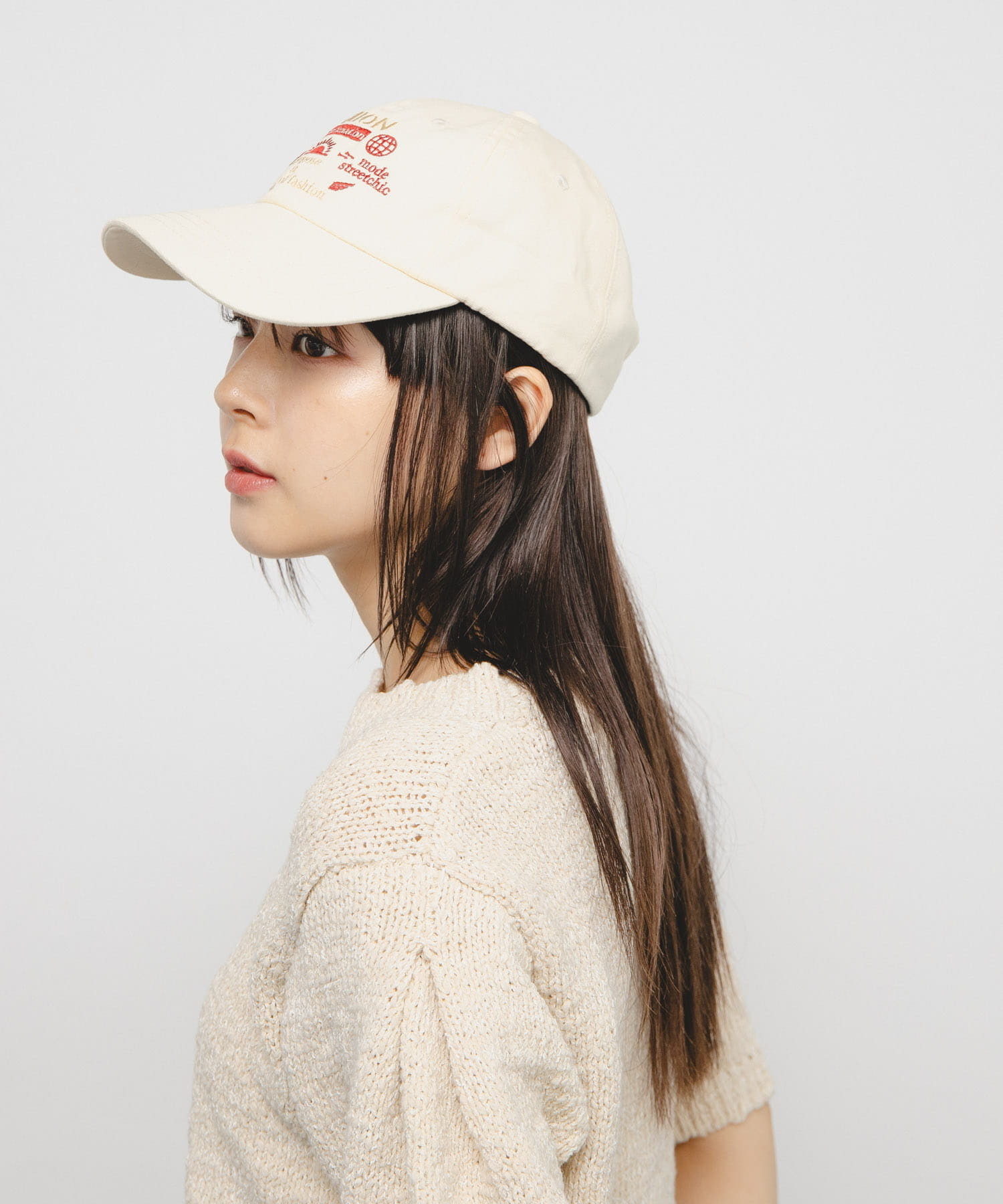 バイカラーエンブロイダリーCAP IVORY one