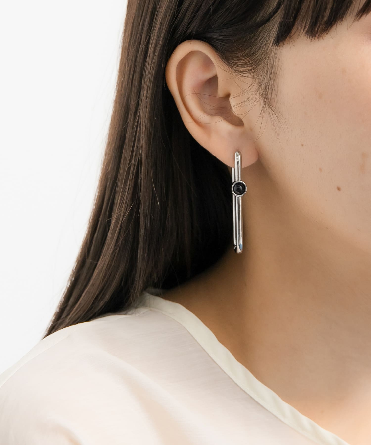 オーバルピアス SILVER one