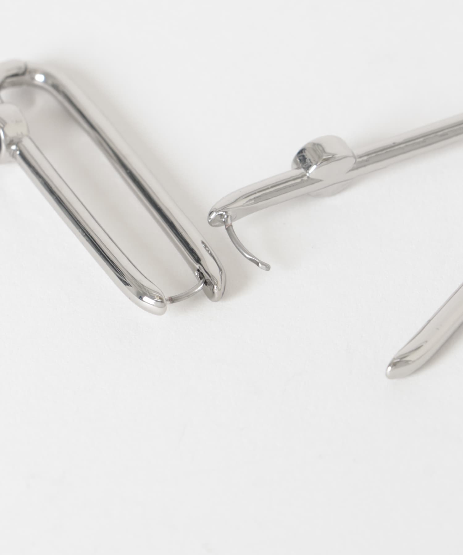 オーバルピアス SILVER one