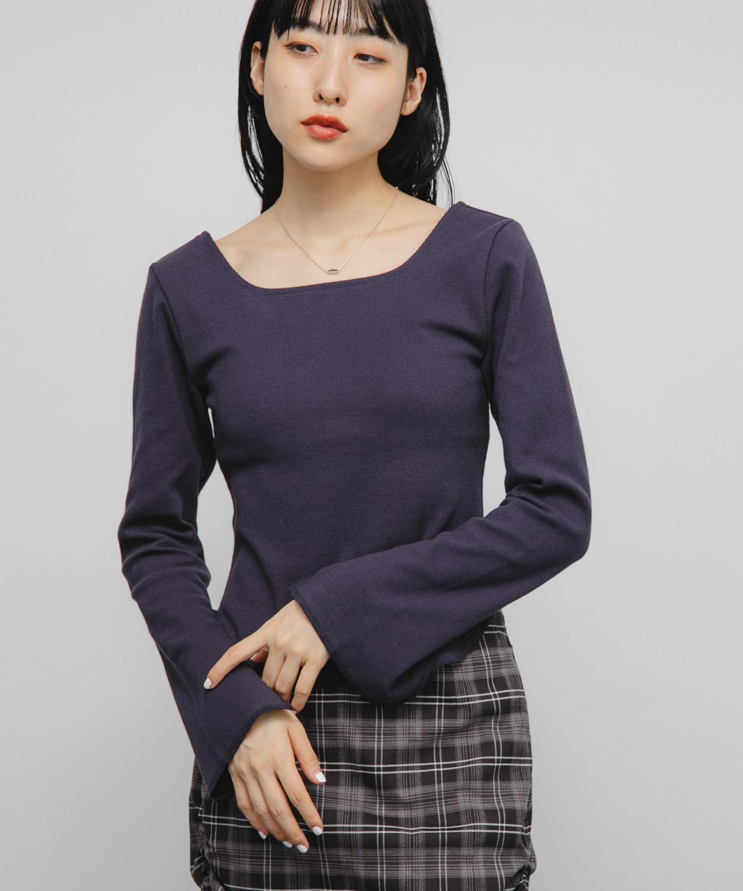 バックオープンカップ付ロンTEE