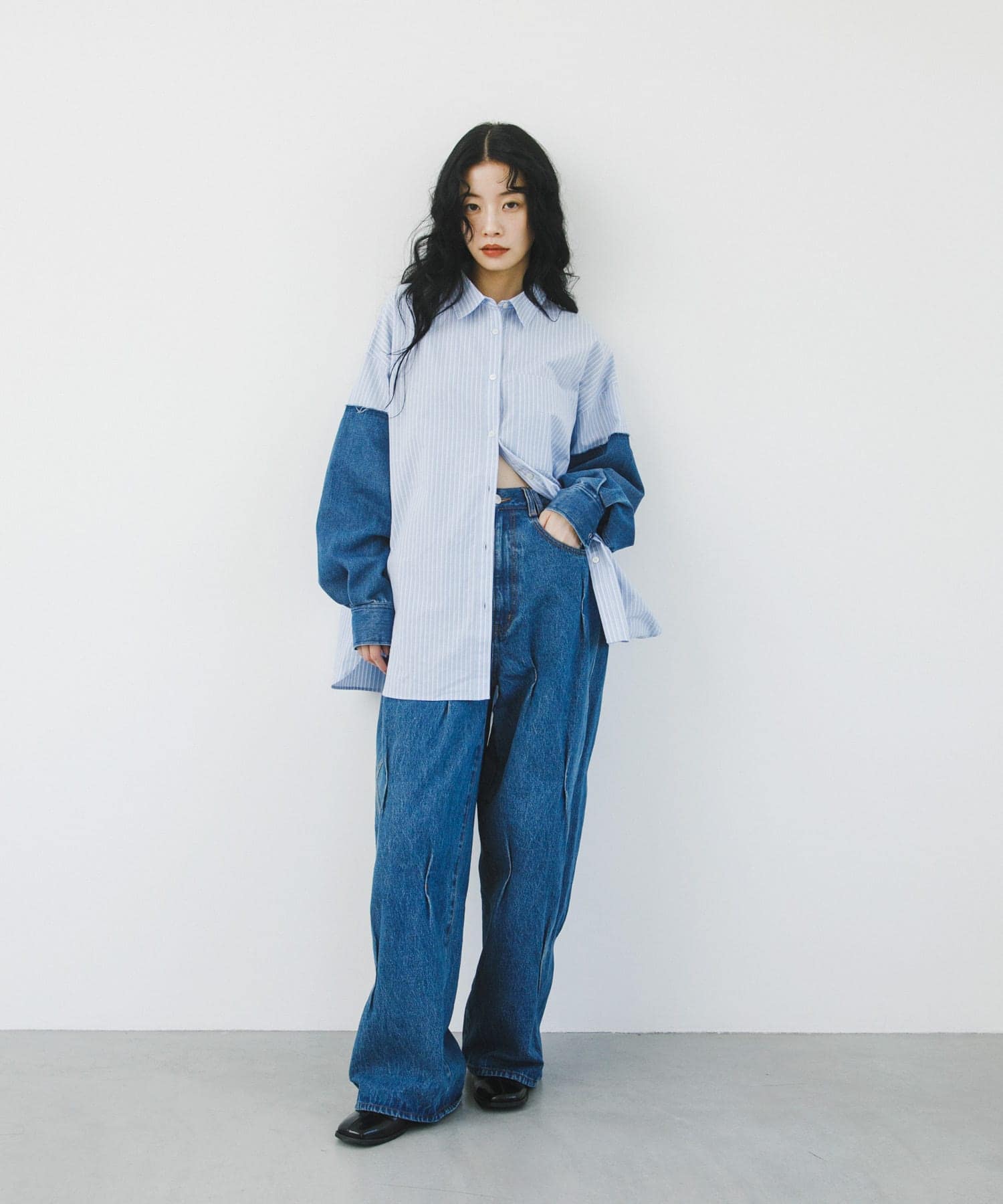 タックWIDEデニム(36 L.BLUE): ボトム｜URBAN RESEARCH公式