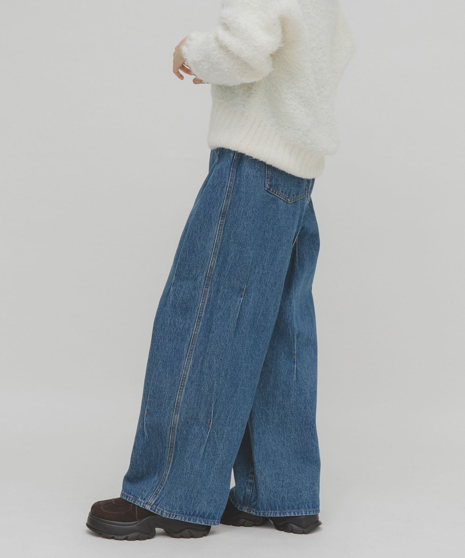 身長：160cm サイズ：36