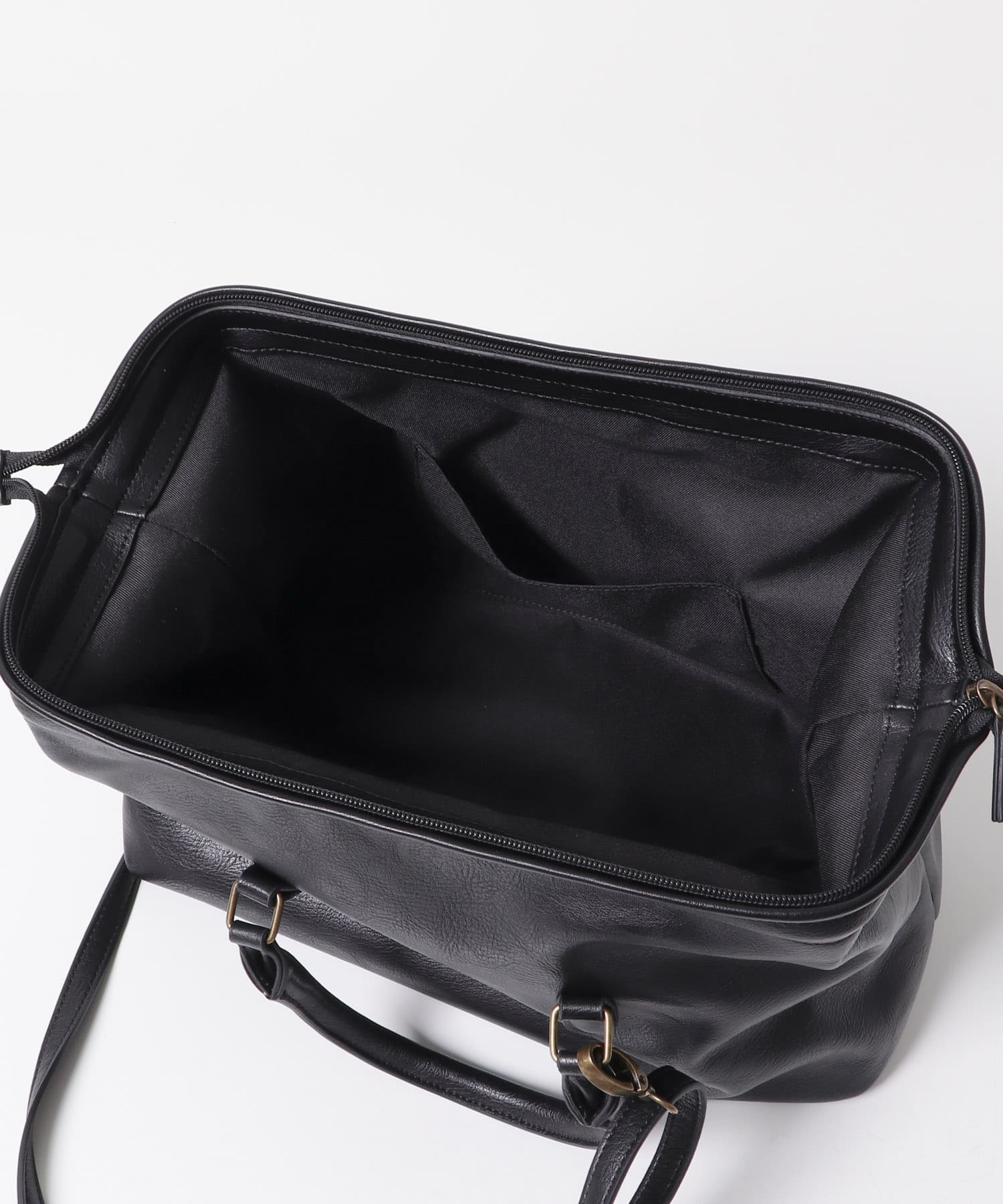 ガマグチボストンBAG BLACK one