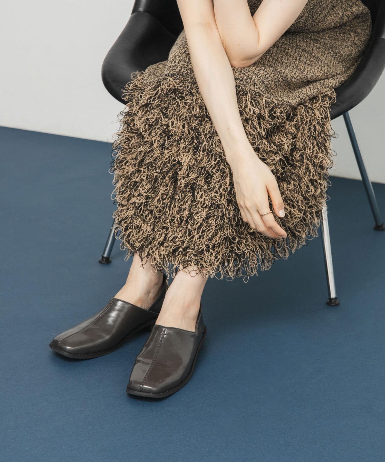 センターステッチスクエアトゥスライドシューズ