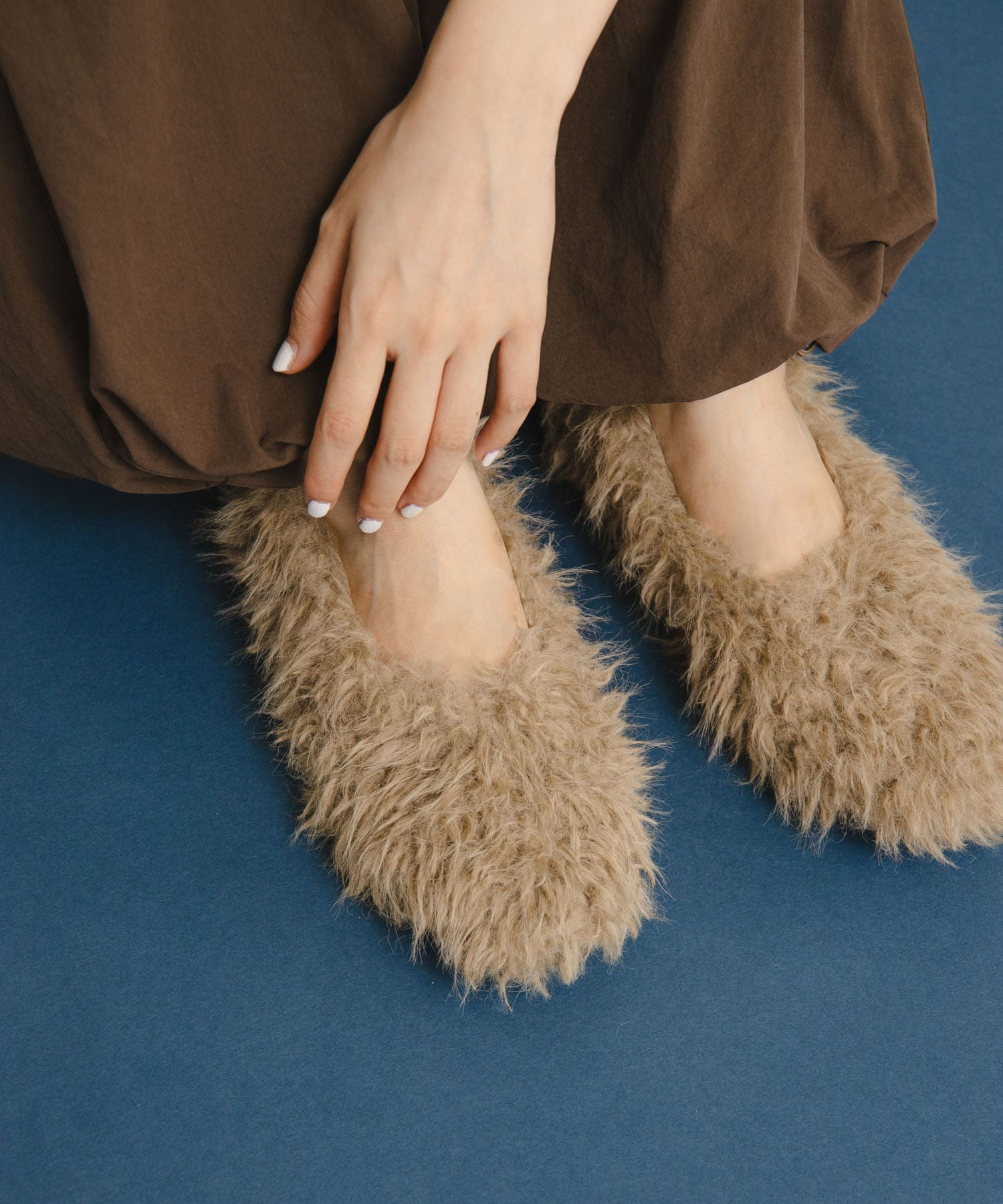 BEIGE