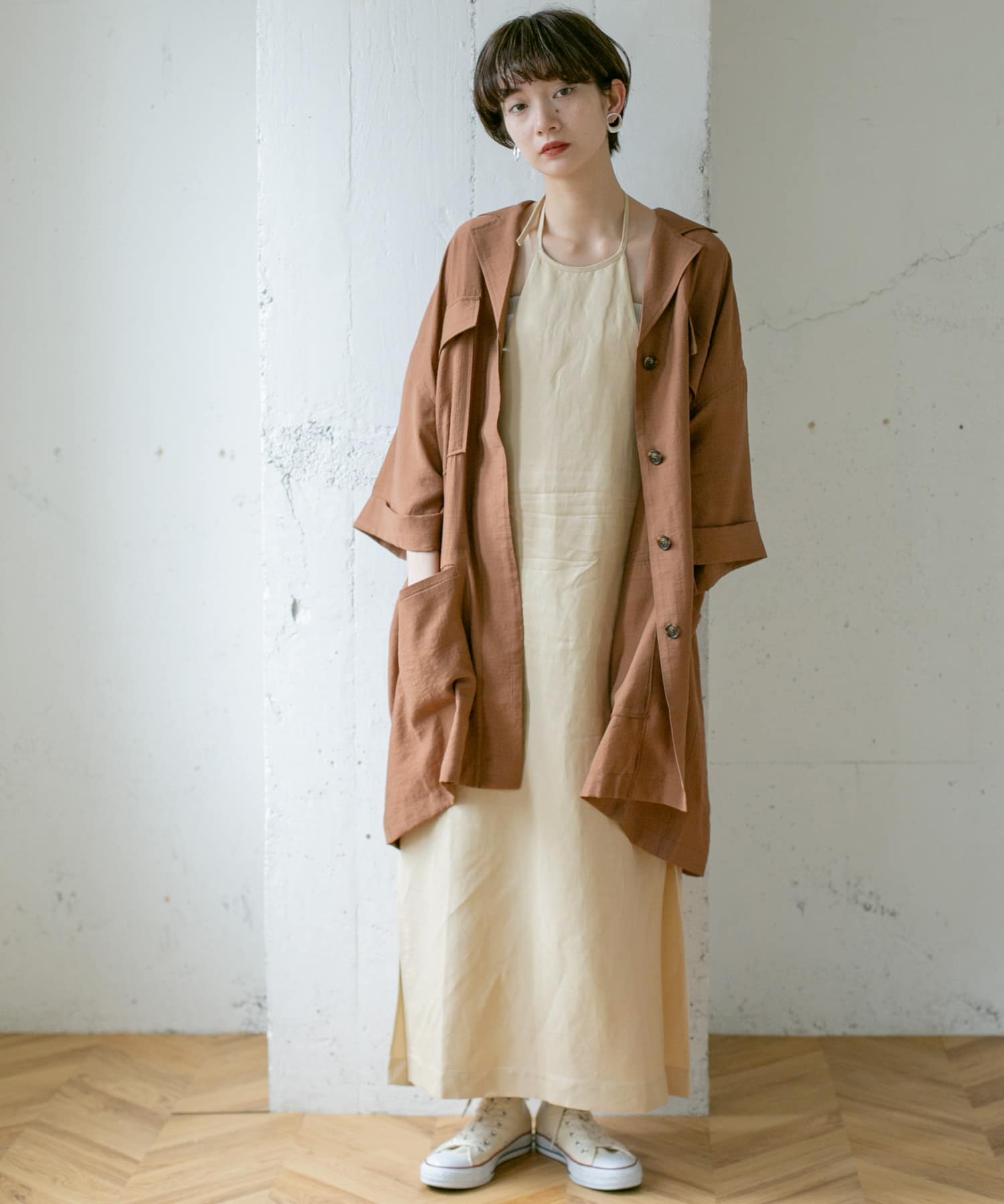 エプロンネックワンピース∴ BEIGE one