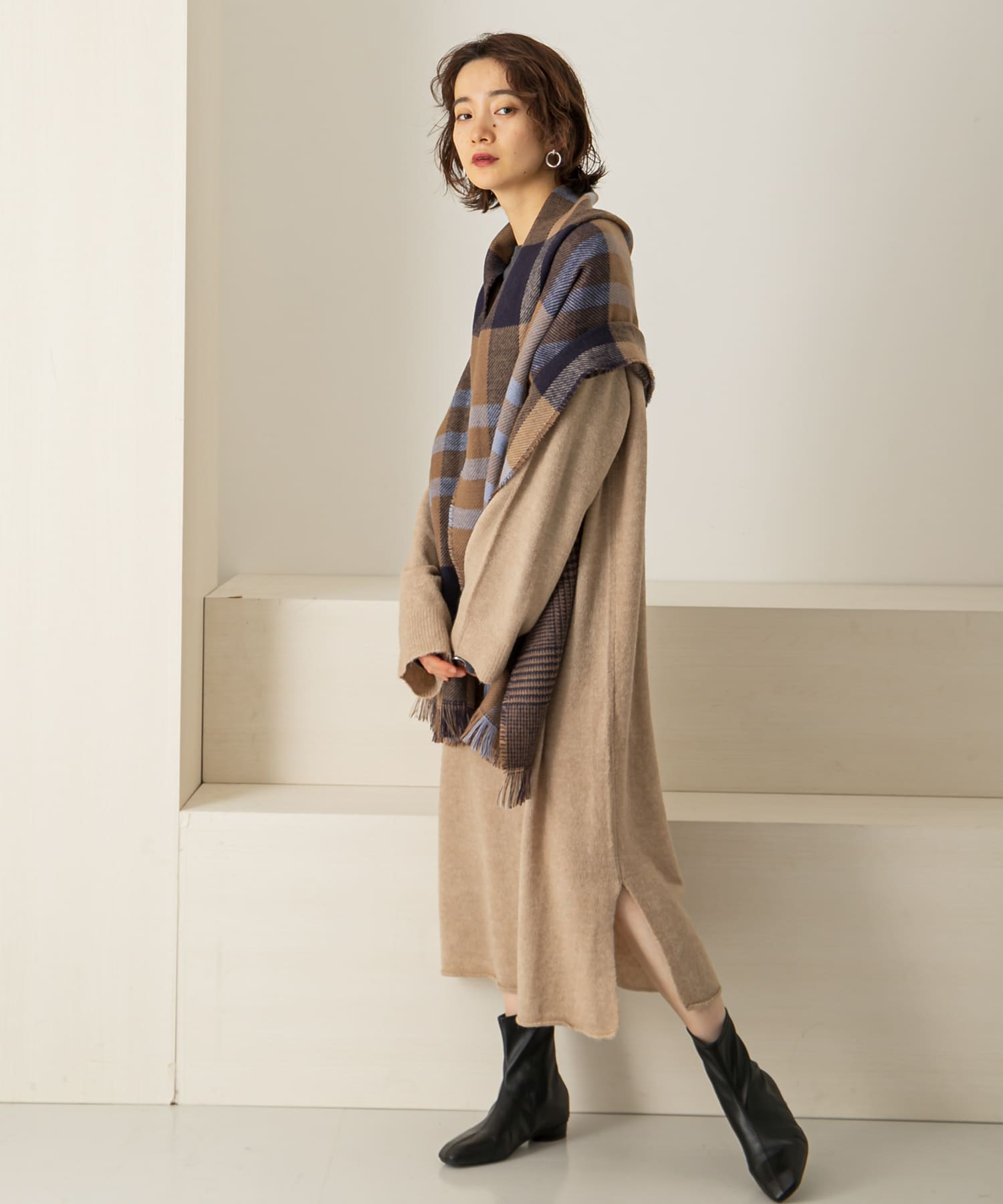 2WAYボタンスリーブニットワンピース∴ BEIGE one