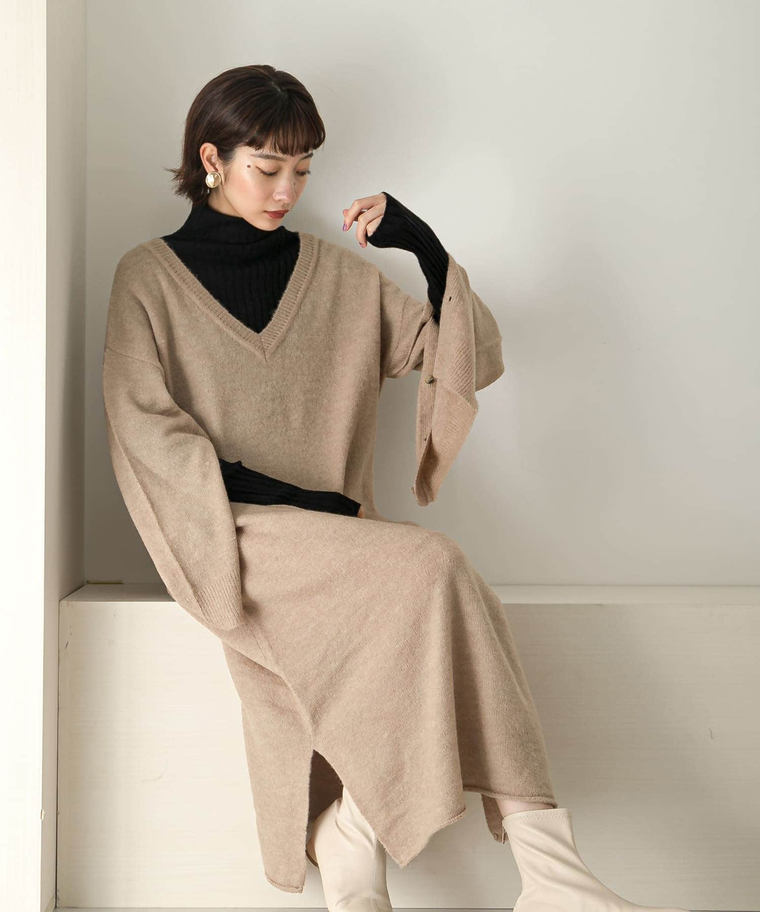 2WAYボタンスリーブニットワンピース∴ BEIGE one