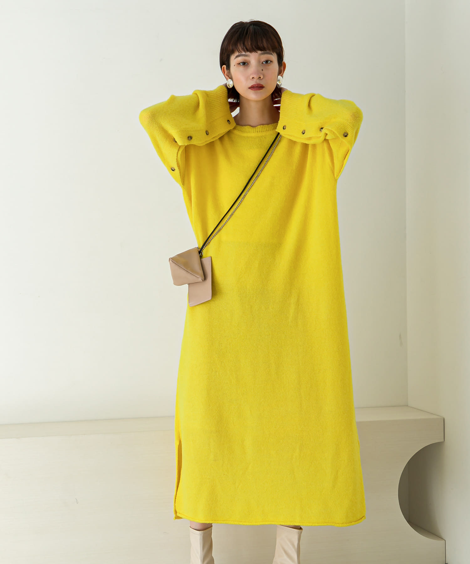 2WAYボタンスリーブニットワンピース∴ YELLOW one