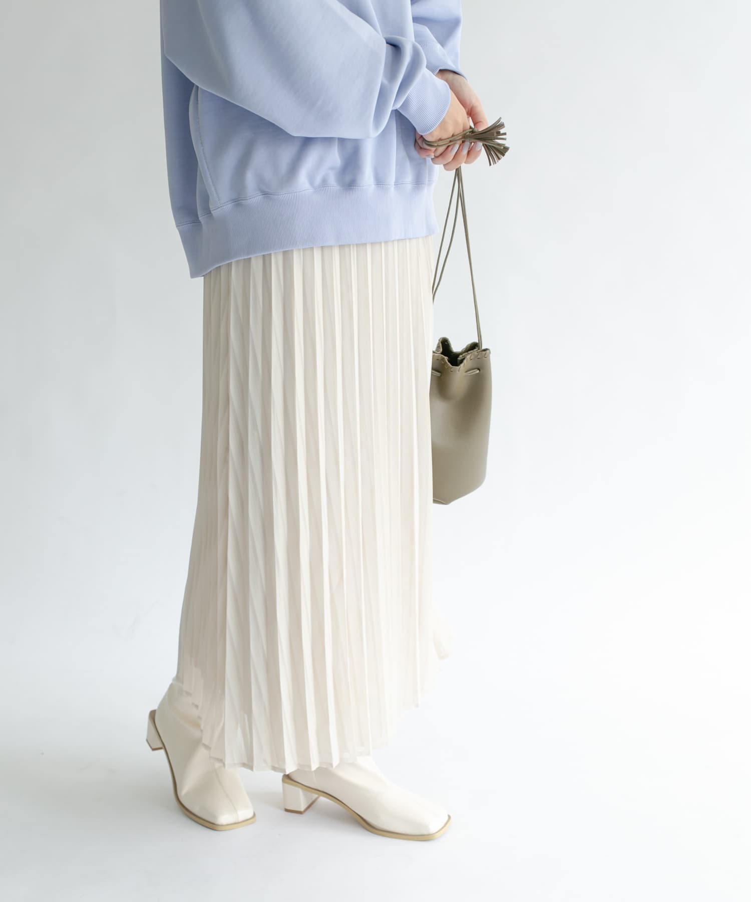 シアーラッププリーツスカート IVORY one