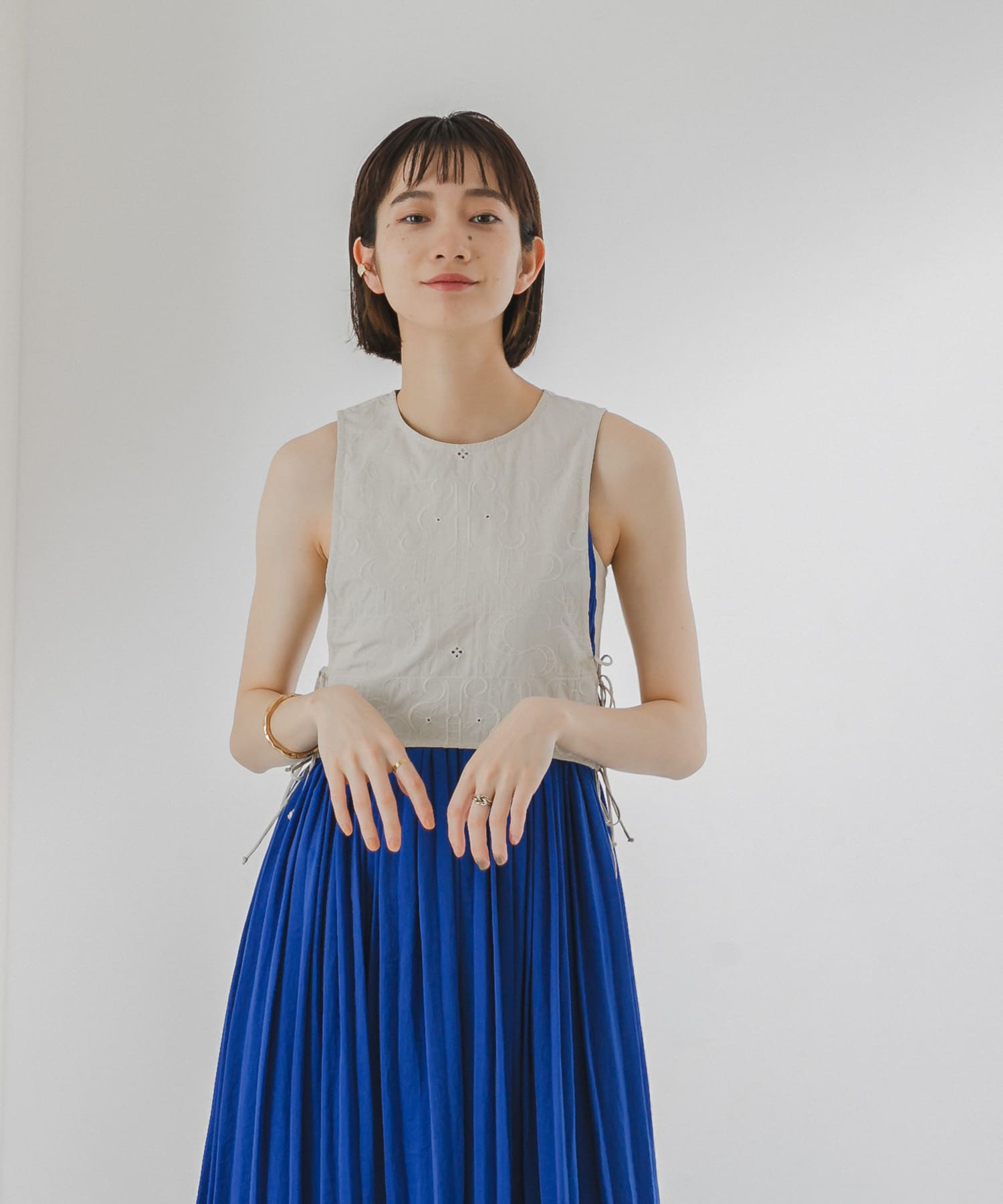 刺繍サイドリボンベスト L.BEIGE one
