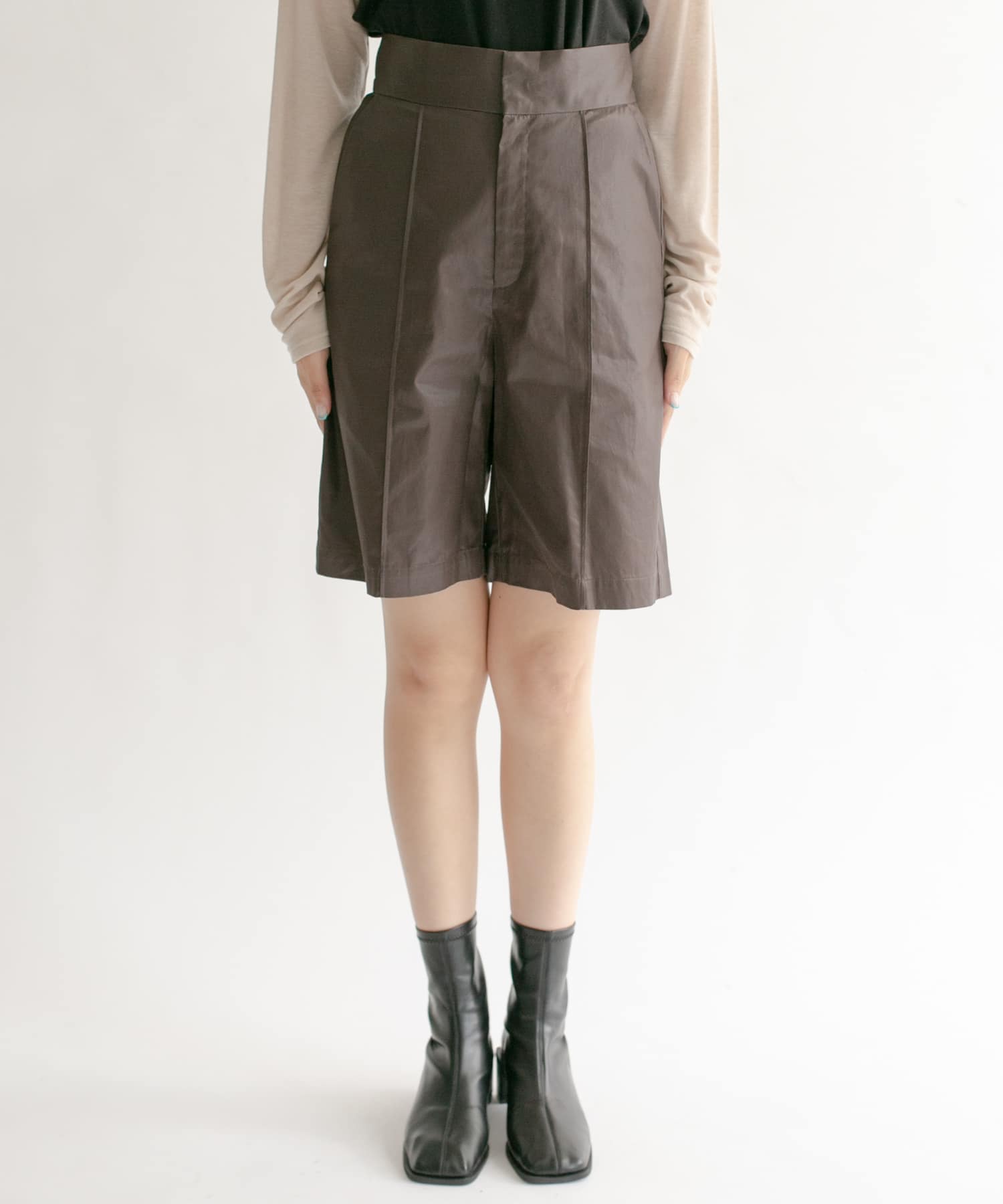 ハイウエストコーティングショートパンツ BROWN one
