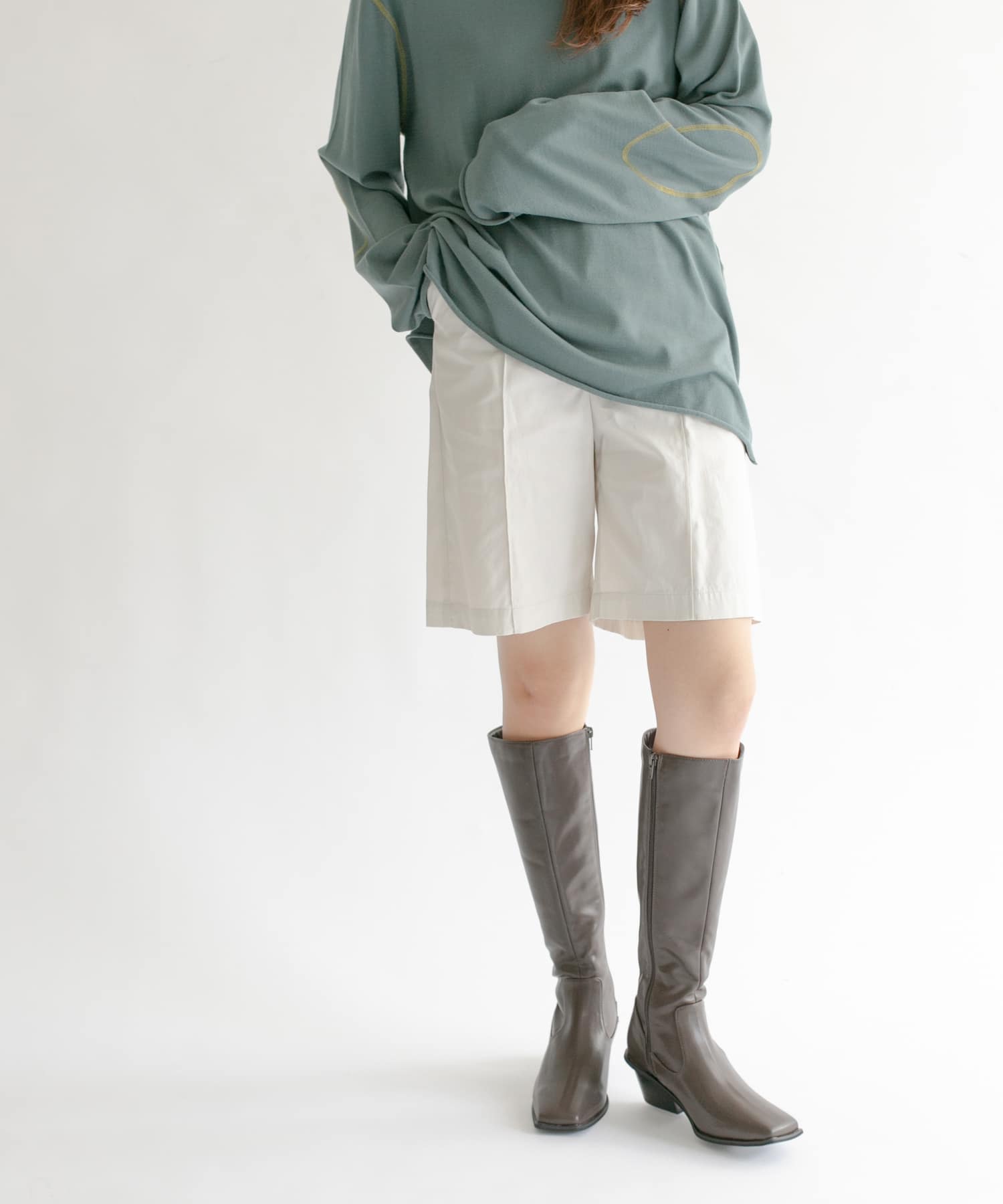 ハイウエストコーティングショートパンツ IVORY one