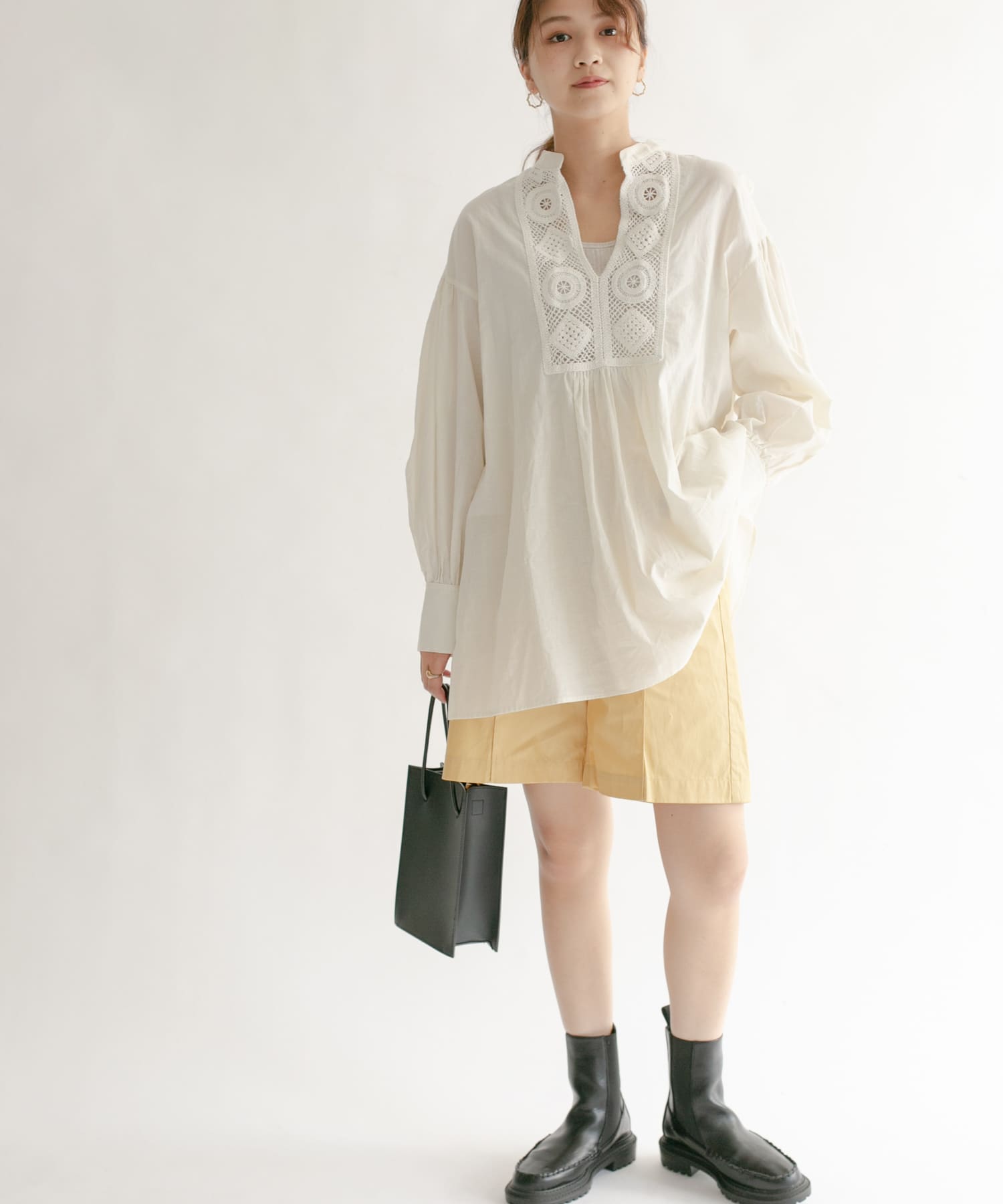 ハイウエストコーティングショートパンツ YELLOW one