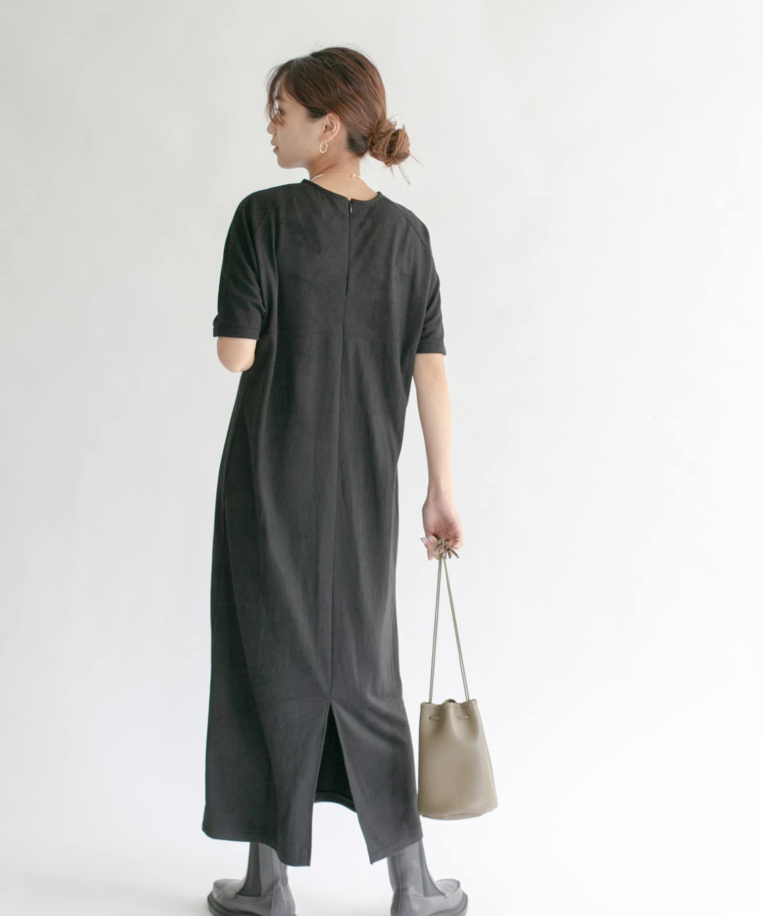 スエードロングワンピース BLACK one