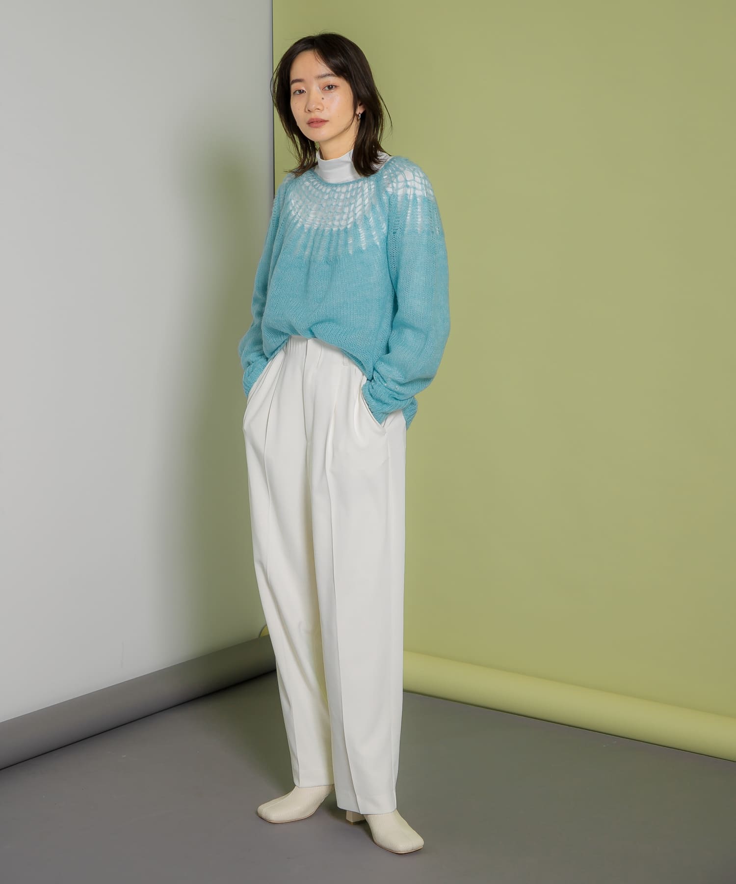 メッシュネックニット BLUE one