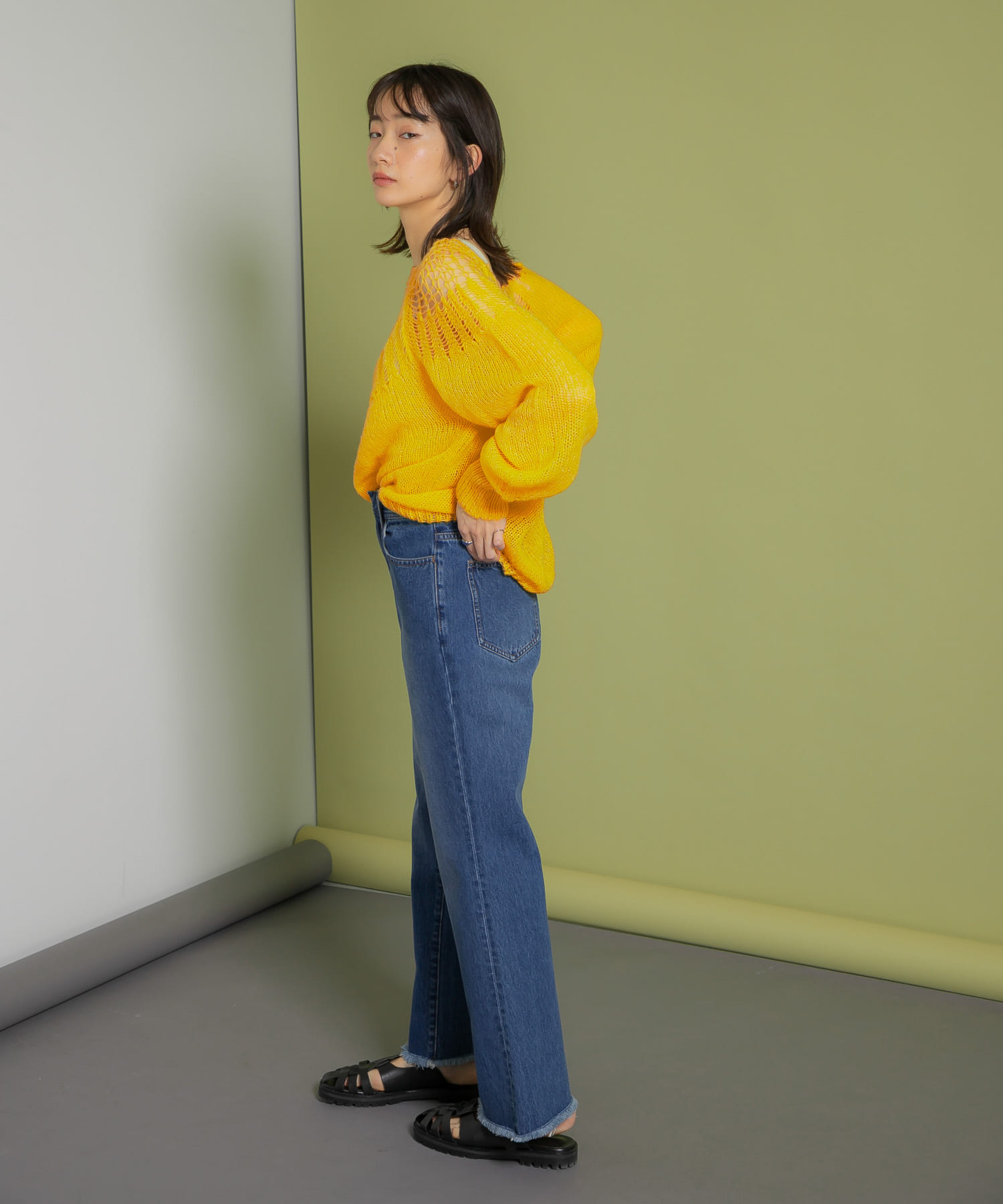 メッシュネックニット YELLOW one