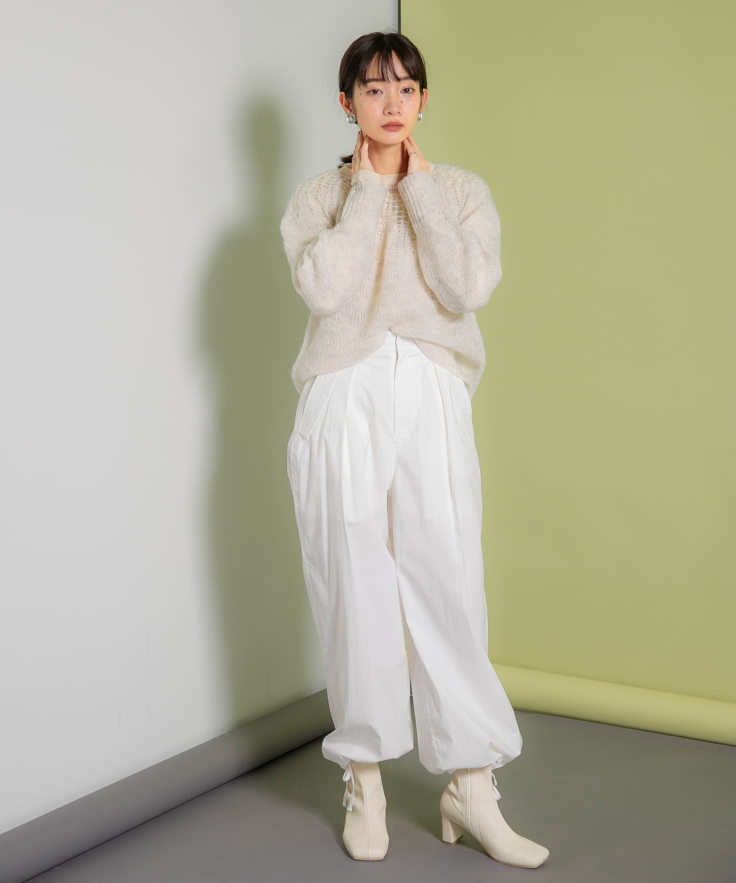 メッシュネックニット L.GREIGE one