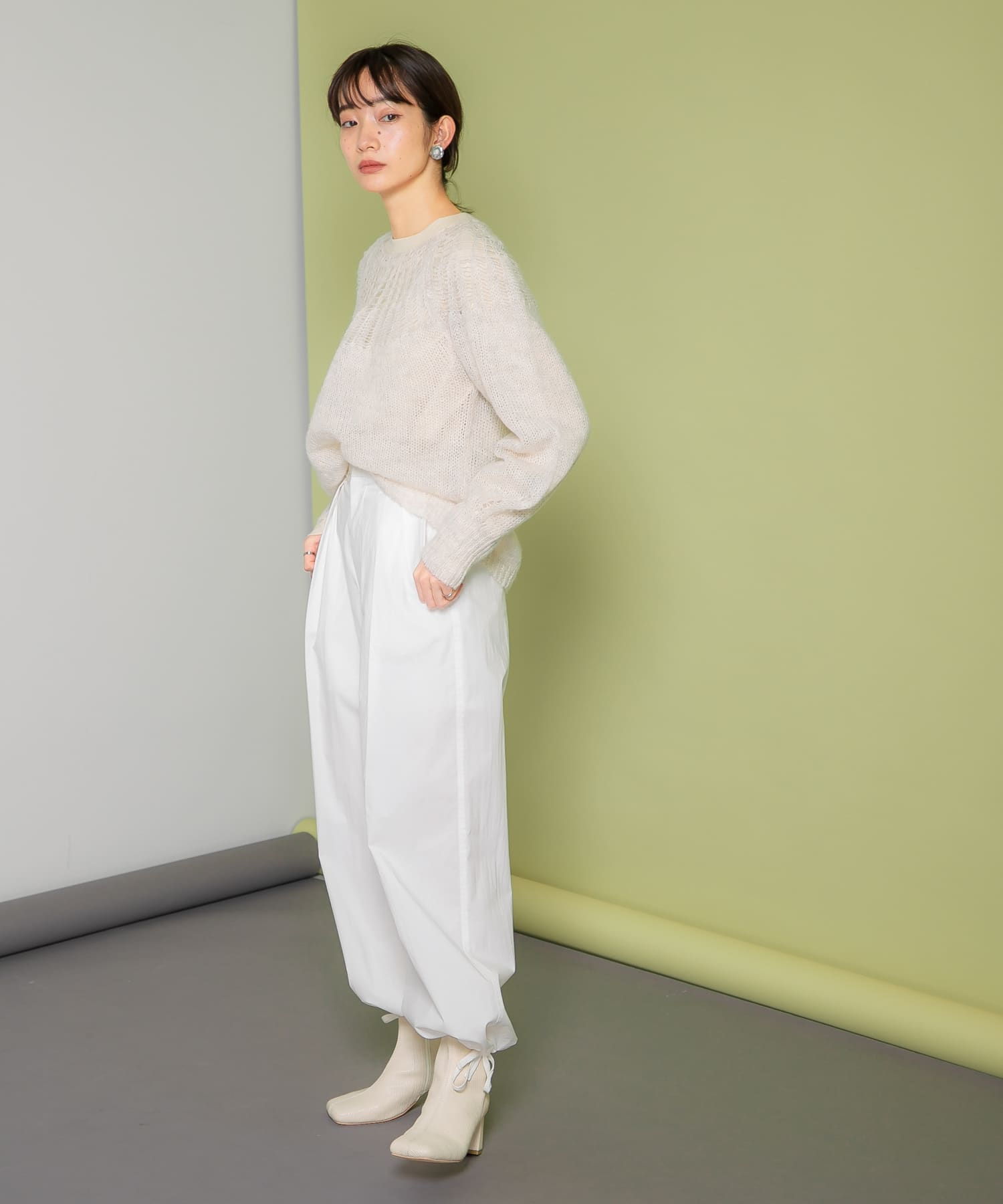 メッシュネックニット L.GREIGE one