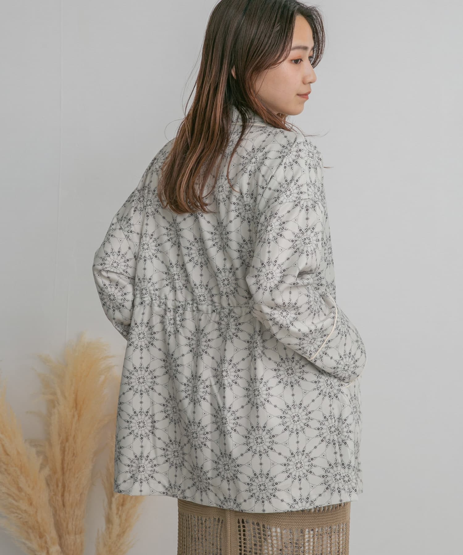 ドロストプリントガウン BEIGE one
