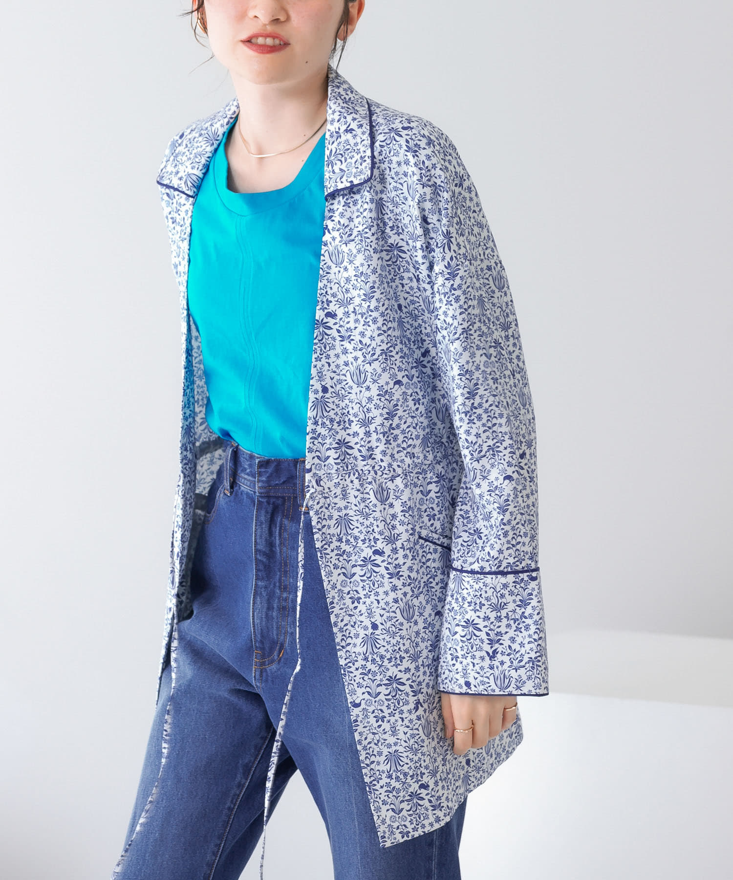 ドロストプリントガウン