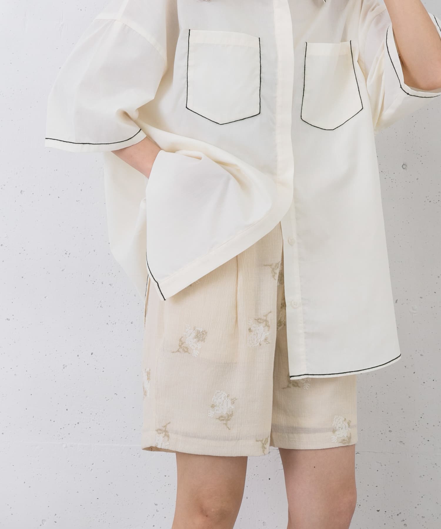 エンブロイダリーショートパンツ