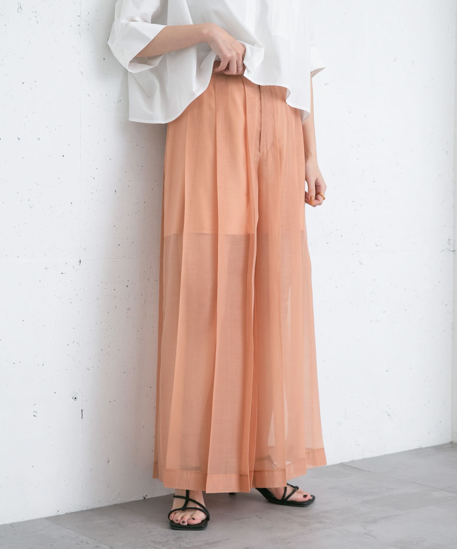 身長：157cm サイズ：one