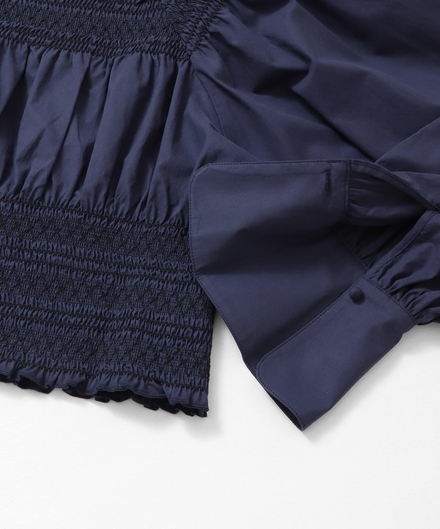 スモッキングミニトップス NAVY one